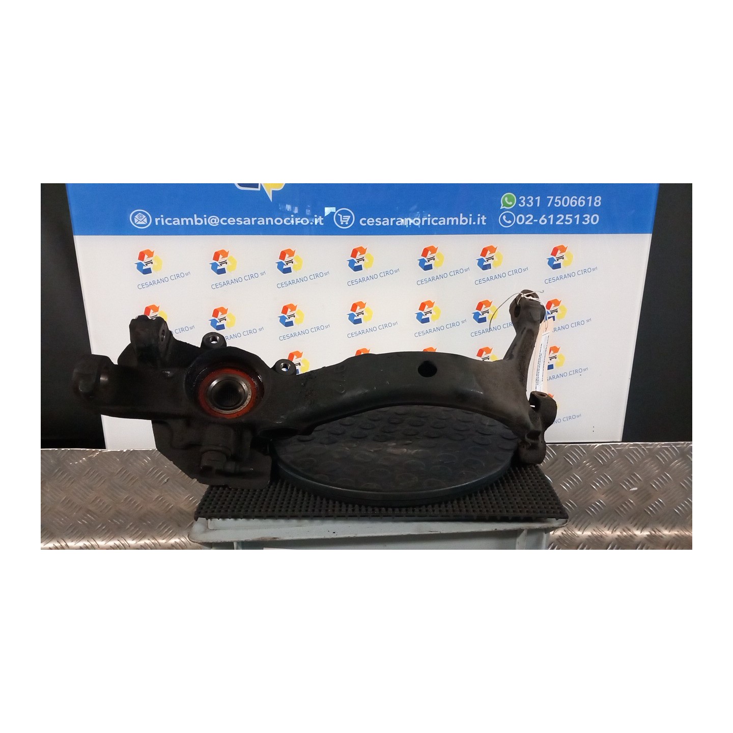 MONTANTE SOSP. ANT. DX. 141 VOLKSWAGEN PASSAT (3B) (08/96-04/03) AEB 8D0407258AL