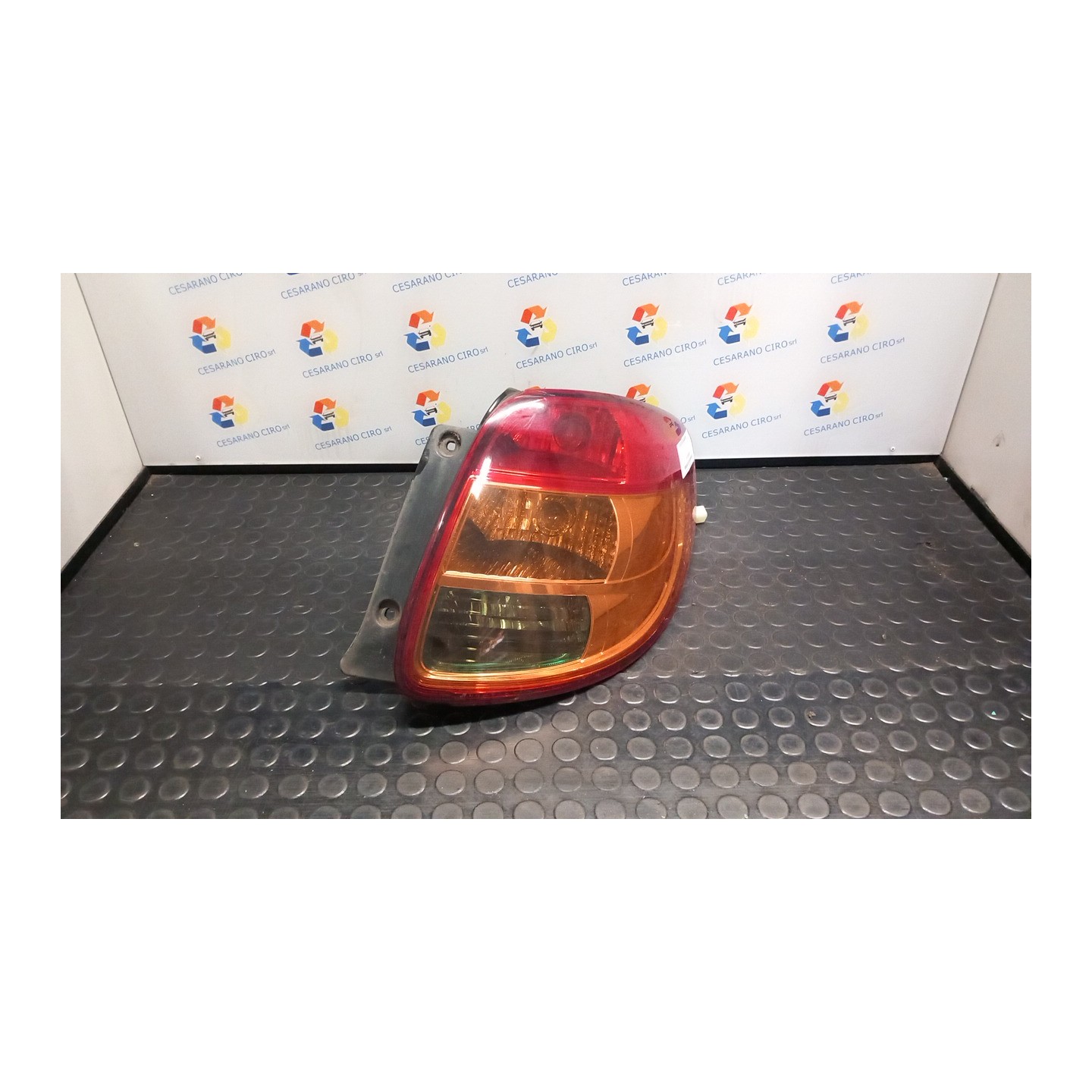 FANALE POST. DX. 042 FIAT SEDICI (3B) (02/06-11/11) D19AA 71742458