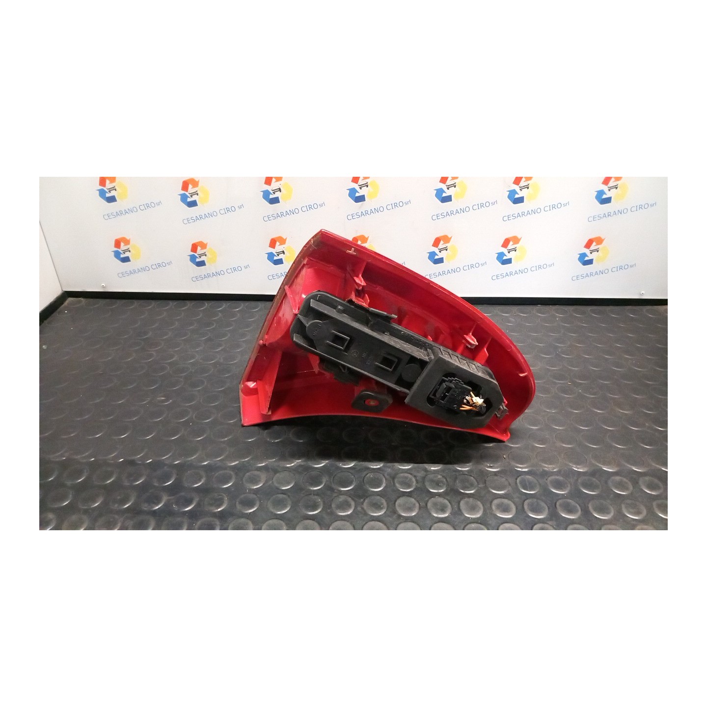 FANALE POST. DX. 066 RENAULT CLIO 2A SERIE (04/98-04/01) D7FD7 7700410518