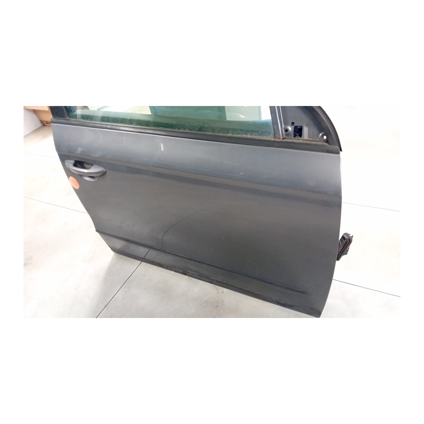 PORTA ANT. DX. 061 VOLKSWAGEN POLO (9N) (04/05-) AXR 6Q3831056K
