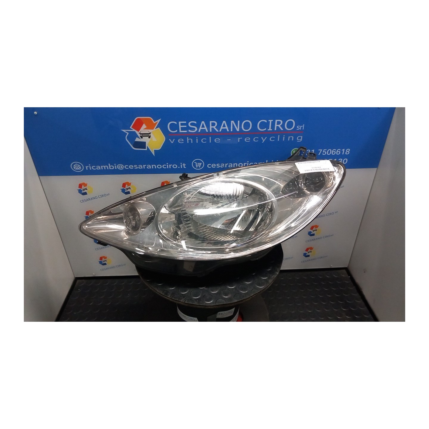 PROIETTORE SX. 069 PEUGEOT 1007 (04/05-06/10) 8HZ 620849