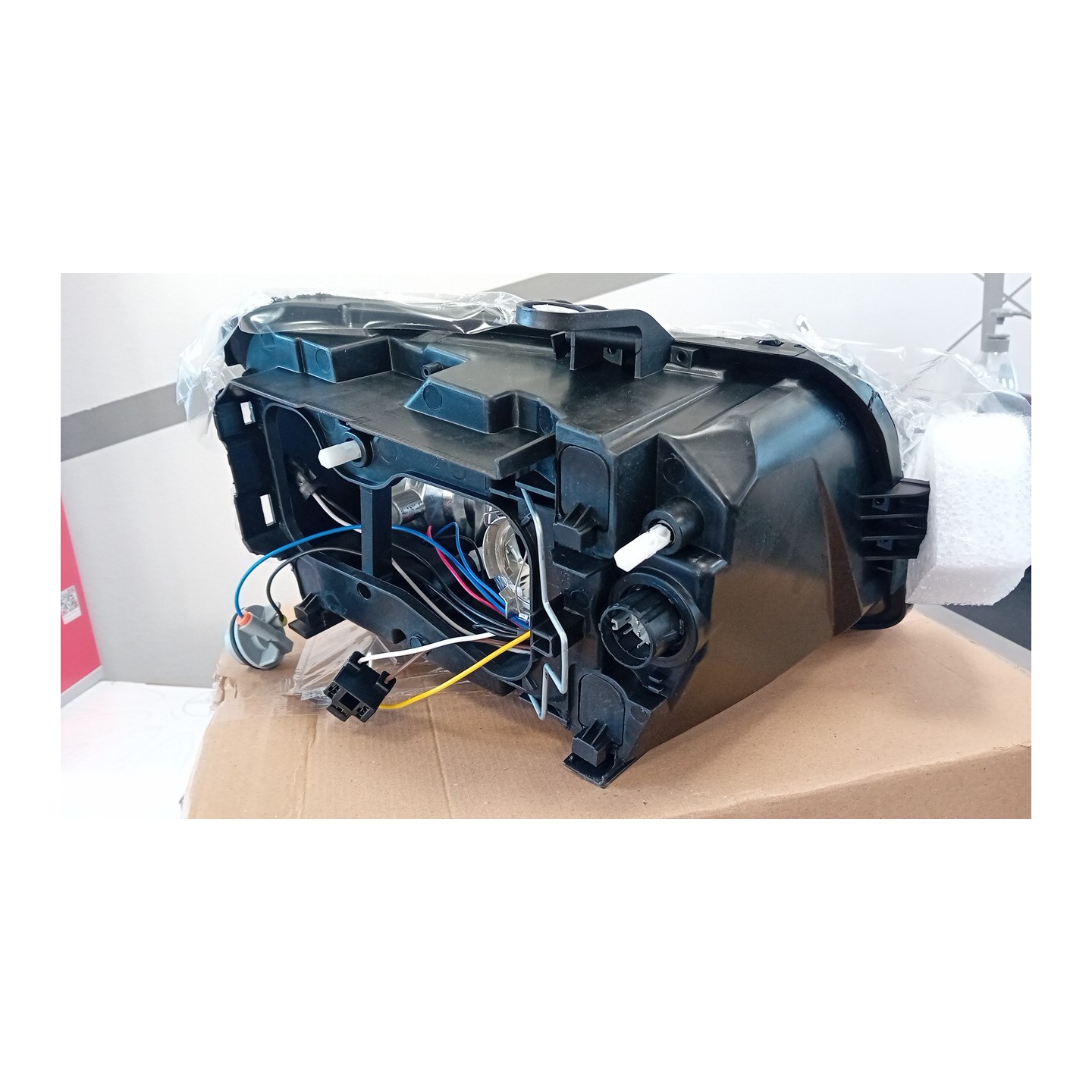 PROIETTORE SX. 057 FIAT PANDA (0X) (02/11-12/13)  51867677