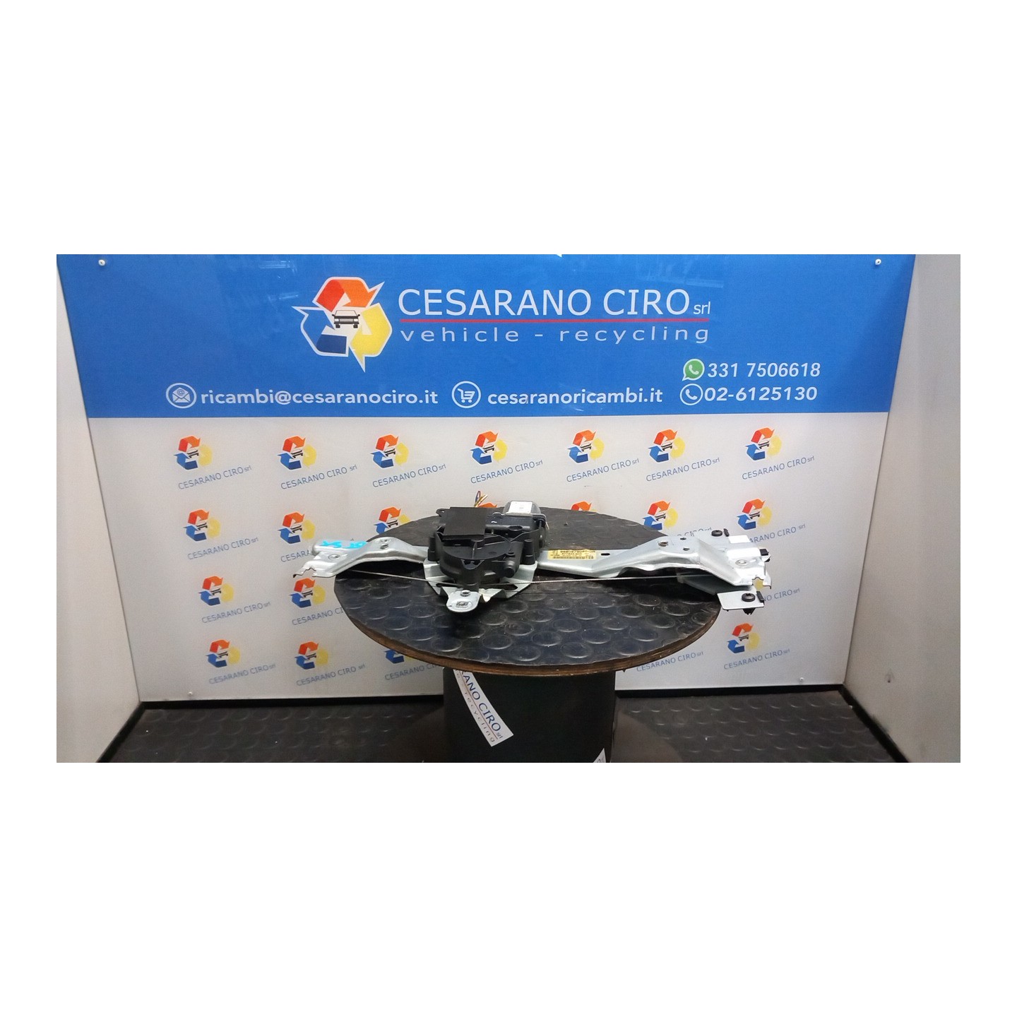 ALZACRISTALLO ELETTR. PORTA POST. SX. 053 PEUGEOT 308 (08/07-03/14) 9HZ 9223E5