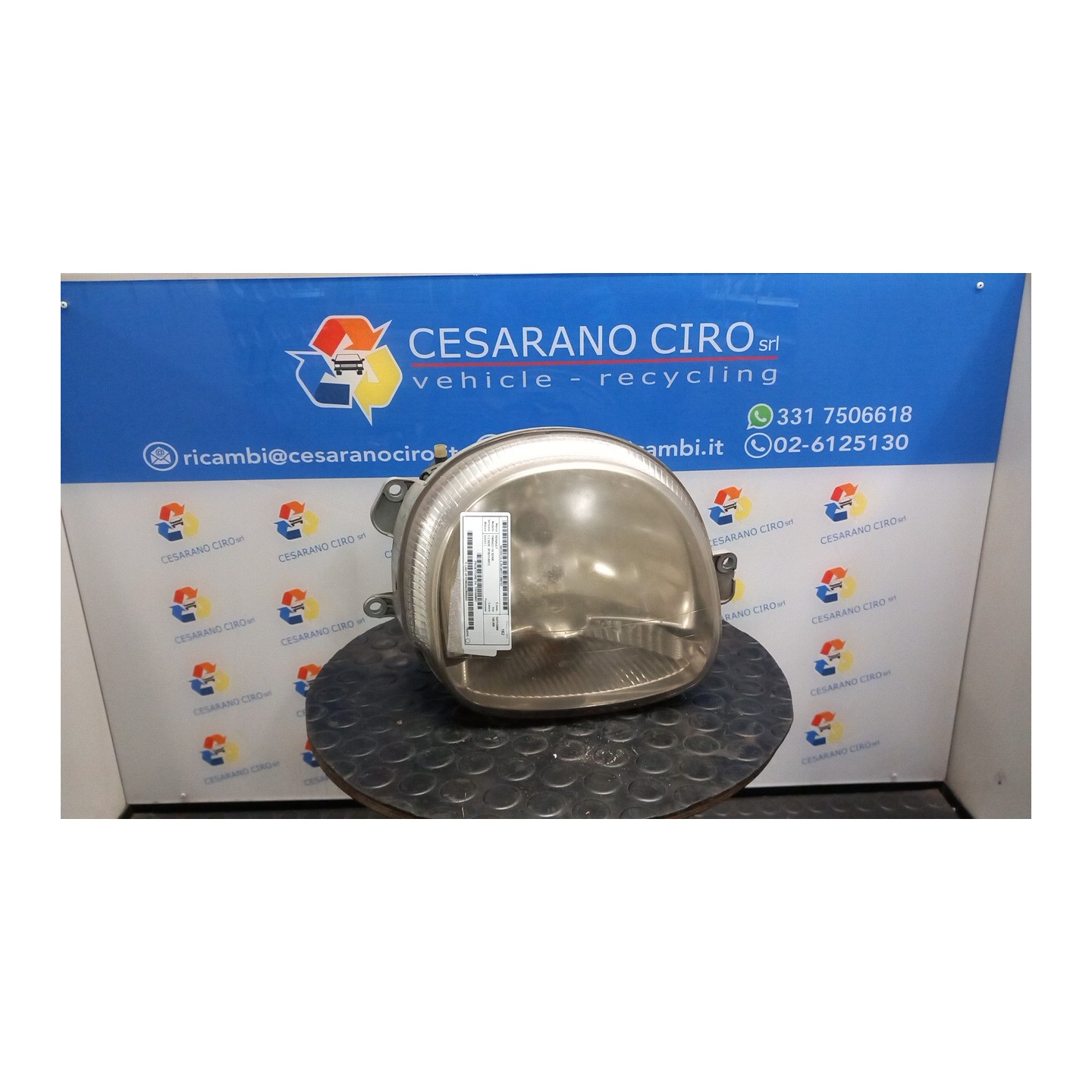 PROIETTORE DX. 157 RENAULT TWINGO 1A SERIE (08/98-09/07) D7FF7 7701049687