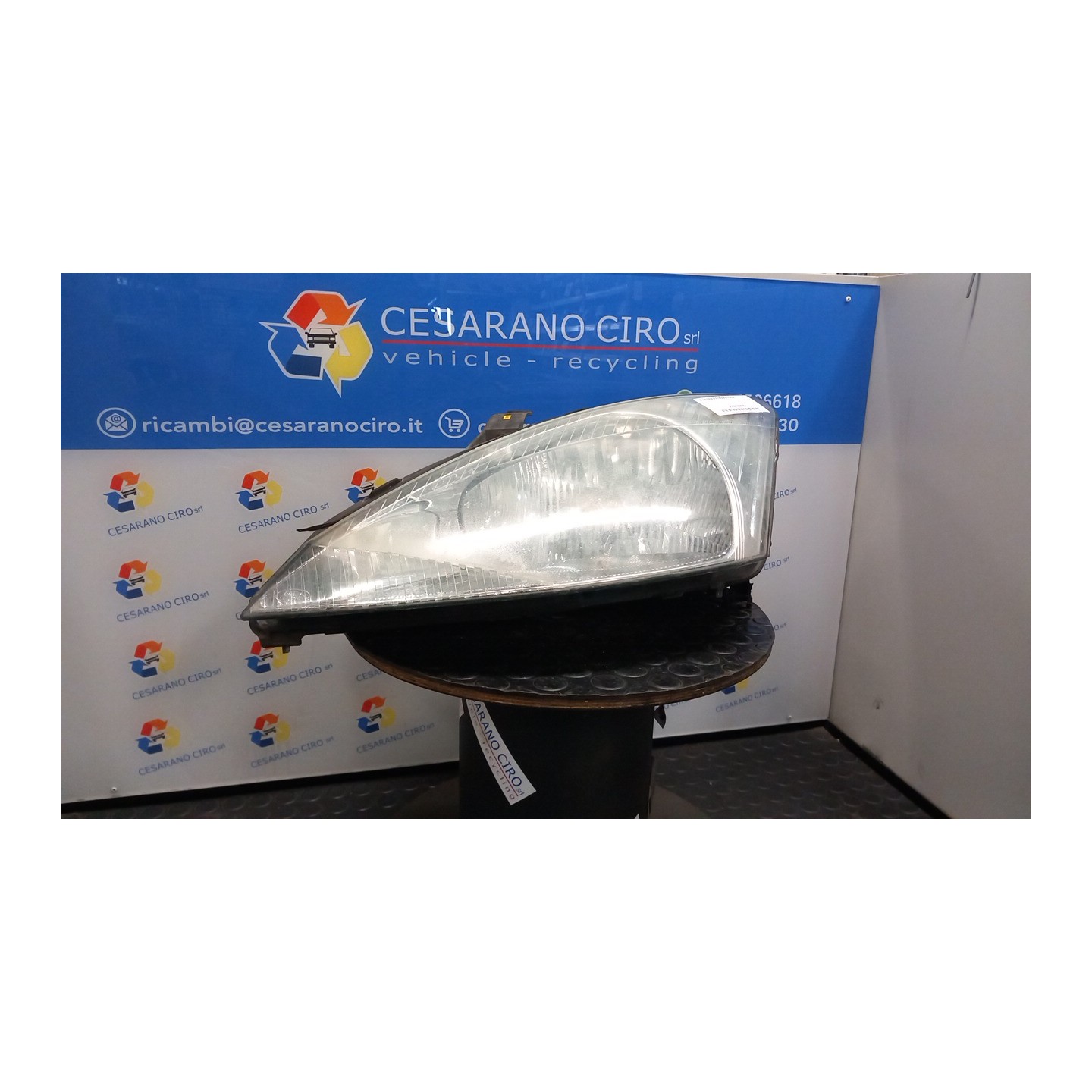 PROIETTORE C/REGOLAZ. MANUALE FARI SX. 179 FORD FOCUS (CAK) (10/98-03/02) C9DB 1152091