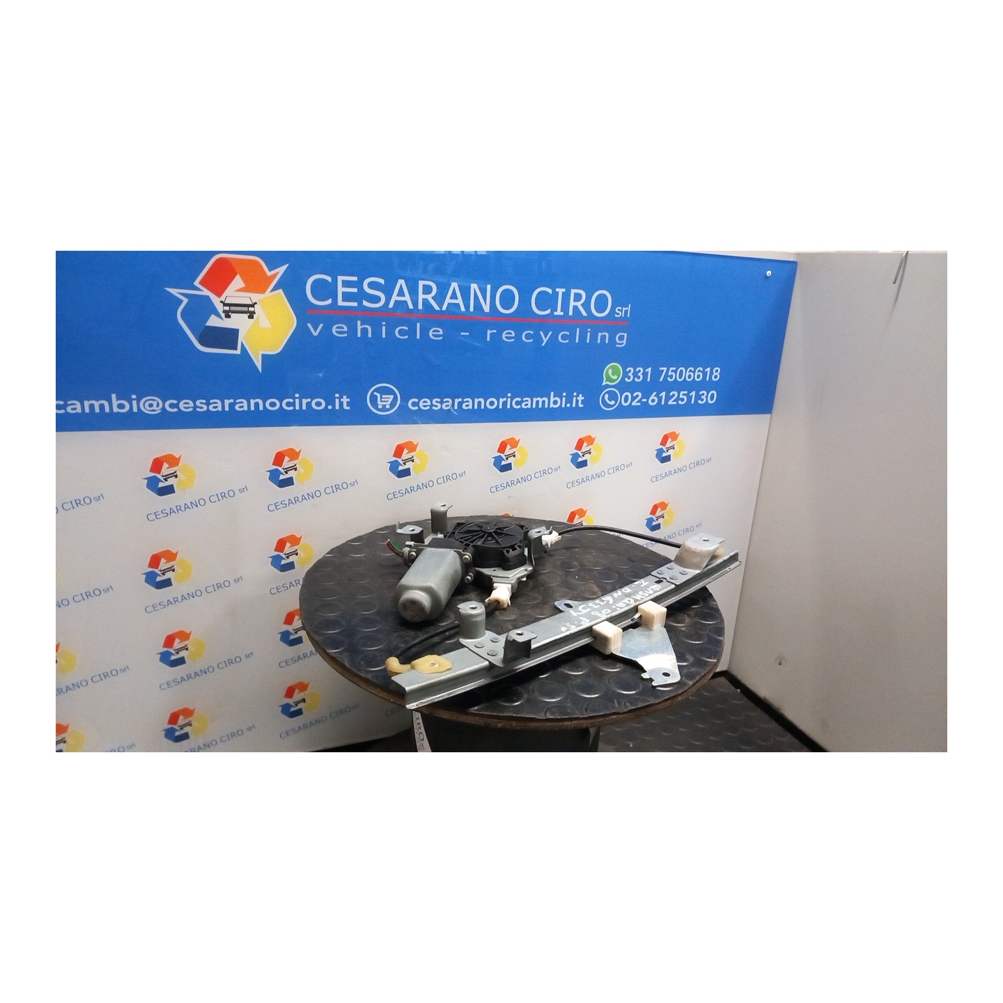 ALZACRISTALLO ELETTR. PORTA POST. C/ SX. 008 NISSAN QASHQAI (J10E/JJ10E) (02/07-12 HR16 82701JD40A
