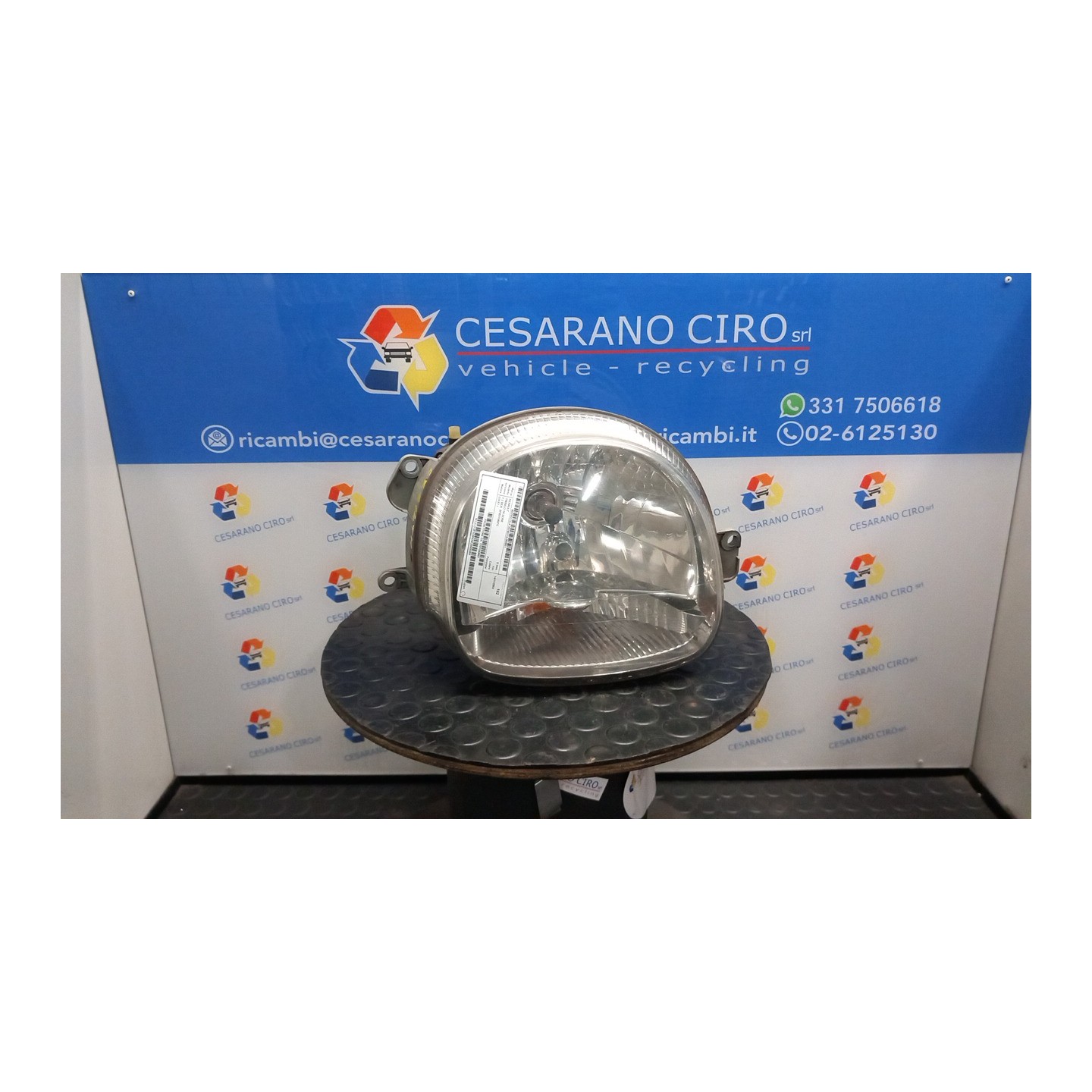PROIETTORE DX. 051 RENAULT TWINGO 1A SERIE (08/98-09/07) D7FF7 7701049687