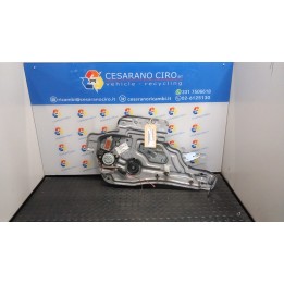 ALZACRISTALLO ELETTR. PORTA ANT. DX. 048 HYUNDAI SANTA FE 1A SERIE (01/01-10/06 D4EA 8240626000