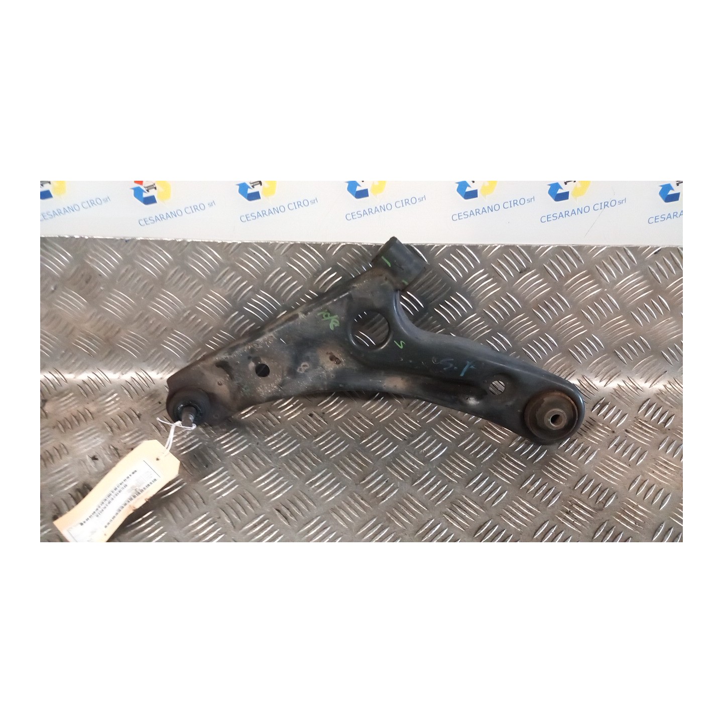 BRACCIO OSCILLANTE SOSP. ANT. SX. 050 NISSAN PIXO (UA0) (04/09-) K10B 545304A00D
