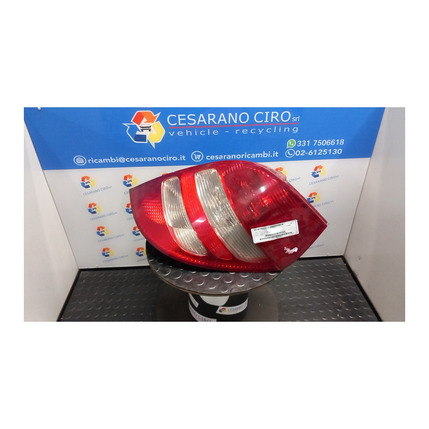 FANALE POST. P/AVANTGARDE DX. 143 MERCEDES-BENZ CLASSE A (W/C169) (07/04-04/13 266940 A1698203064