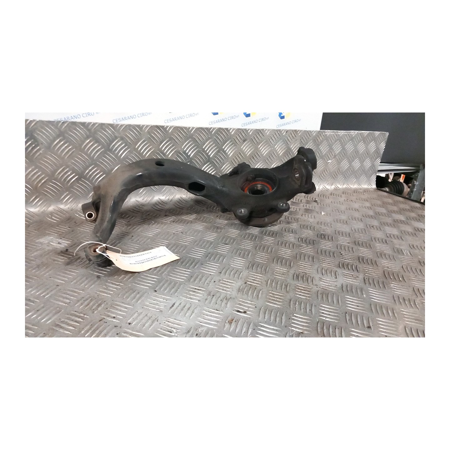 MONTANTE SOSP. ANT. SX. 115 VOLKSWAGEN PASSAT (3B) (08/96-04/03) AEB 8D0407257AL