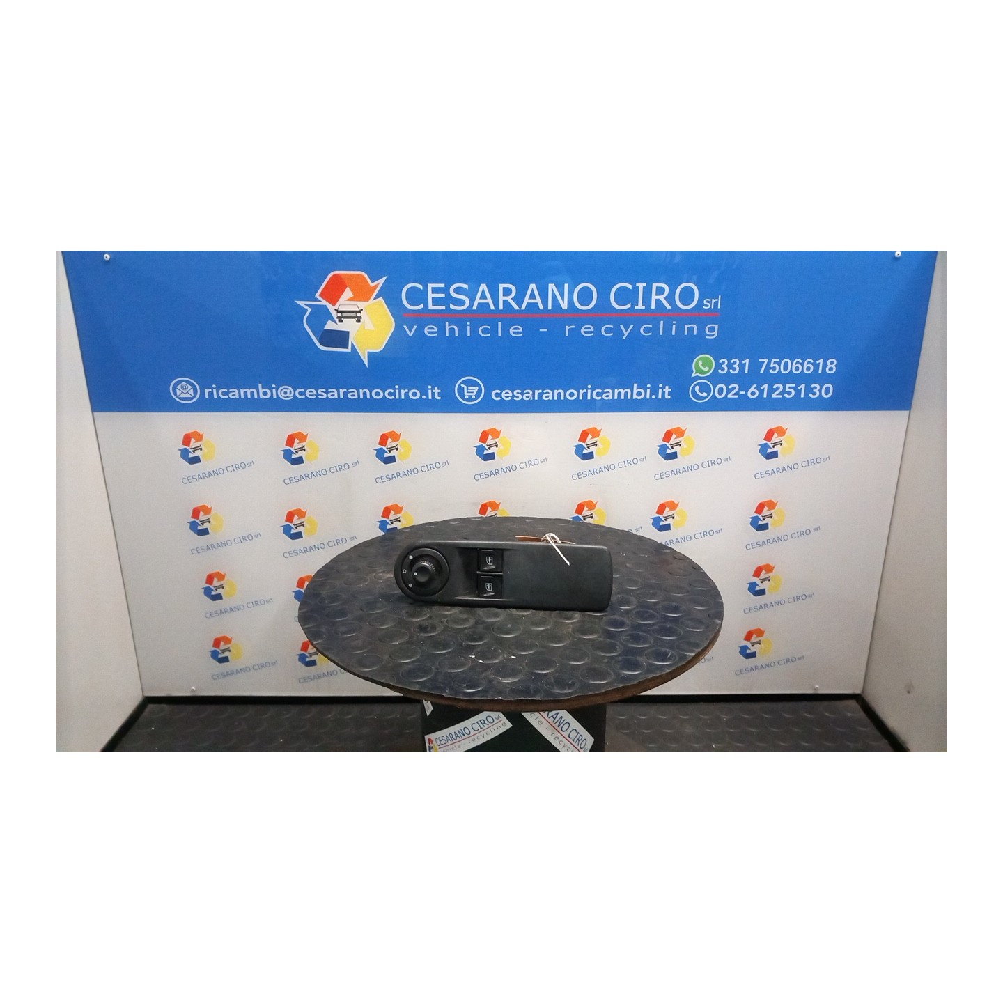 BLOCCO COMANDI ALZACRISTALLI 020 RENAULT CLIO 4A SERIE (07/12-12/16) K9KC6 254118044R