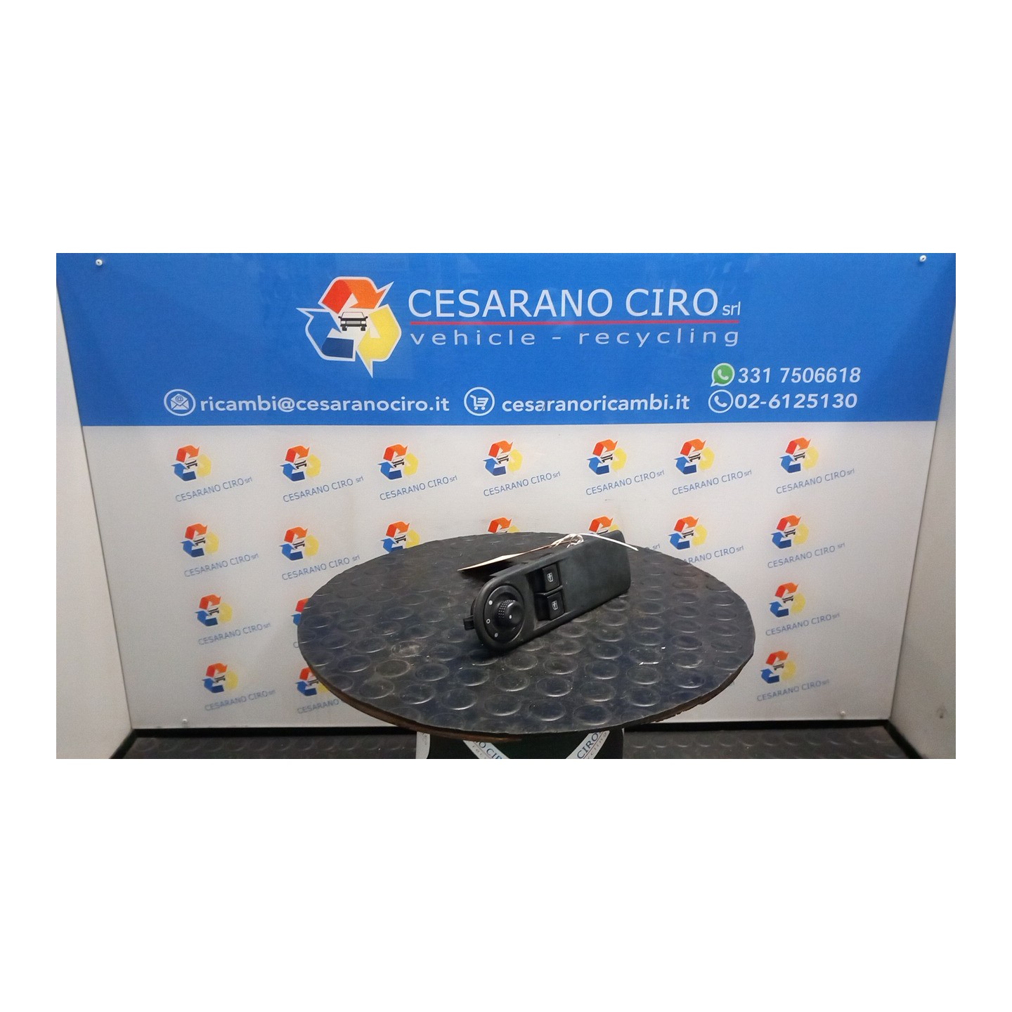 BLOCCO COMANDI ALZACRISTALLI 020 RENAULT CLIO 4A SERIE (07/12-12/16) K9KC6 254118044R