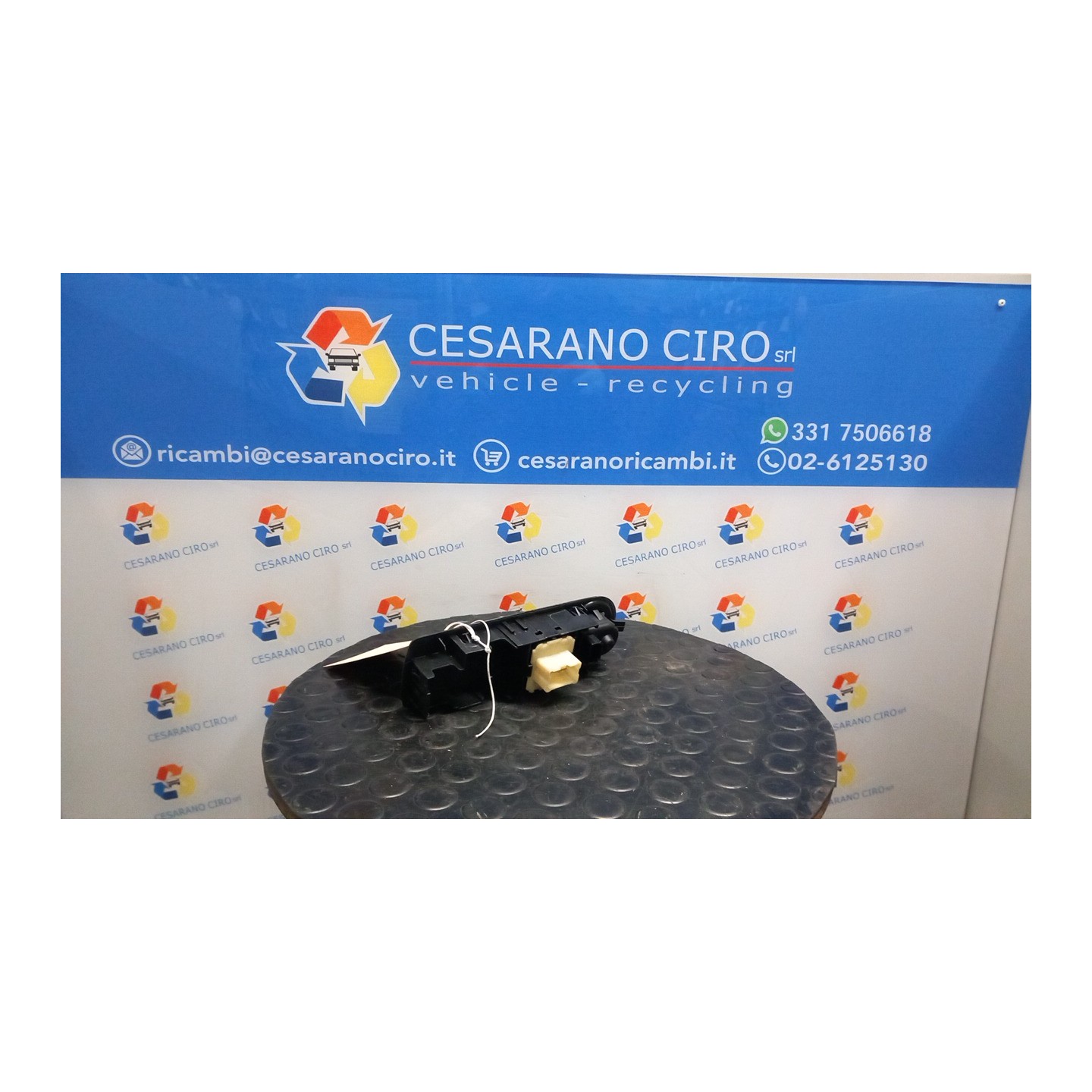 BLOCCO COMANDI ALZACRISTALLI 020 RENAULT CLIO 4A SERIE (07/12-12/16) K9KC6 254118044R