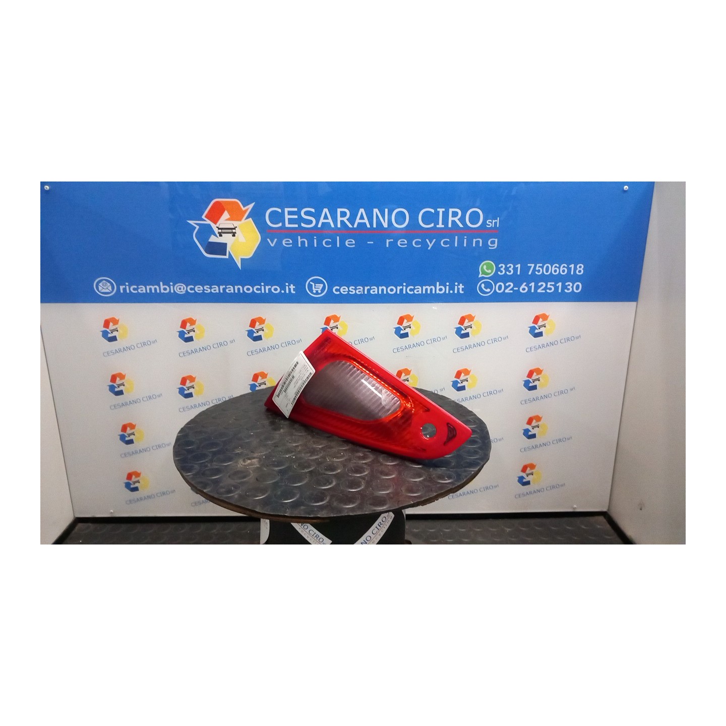 FANALE POST. PARTE INT. RETROM. DX. 035 MITSUBISHI COLT 7A SERIE (06/04-12/09) 134910 MN186274