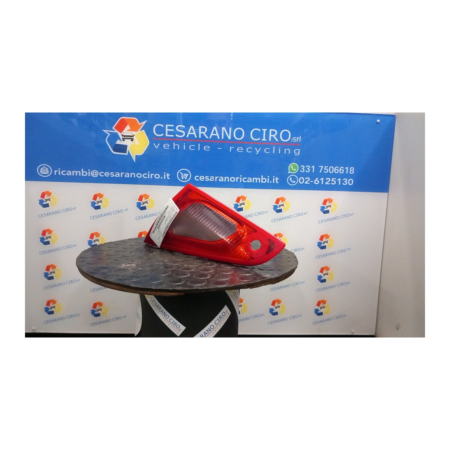 FANALE POST. PARTE INT. RETROM. DX. 035 MITSUBISHI COLT 7A SERIE (06/04-12/09) 134910 MN186274
