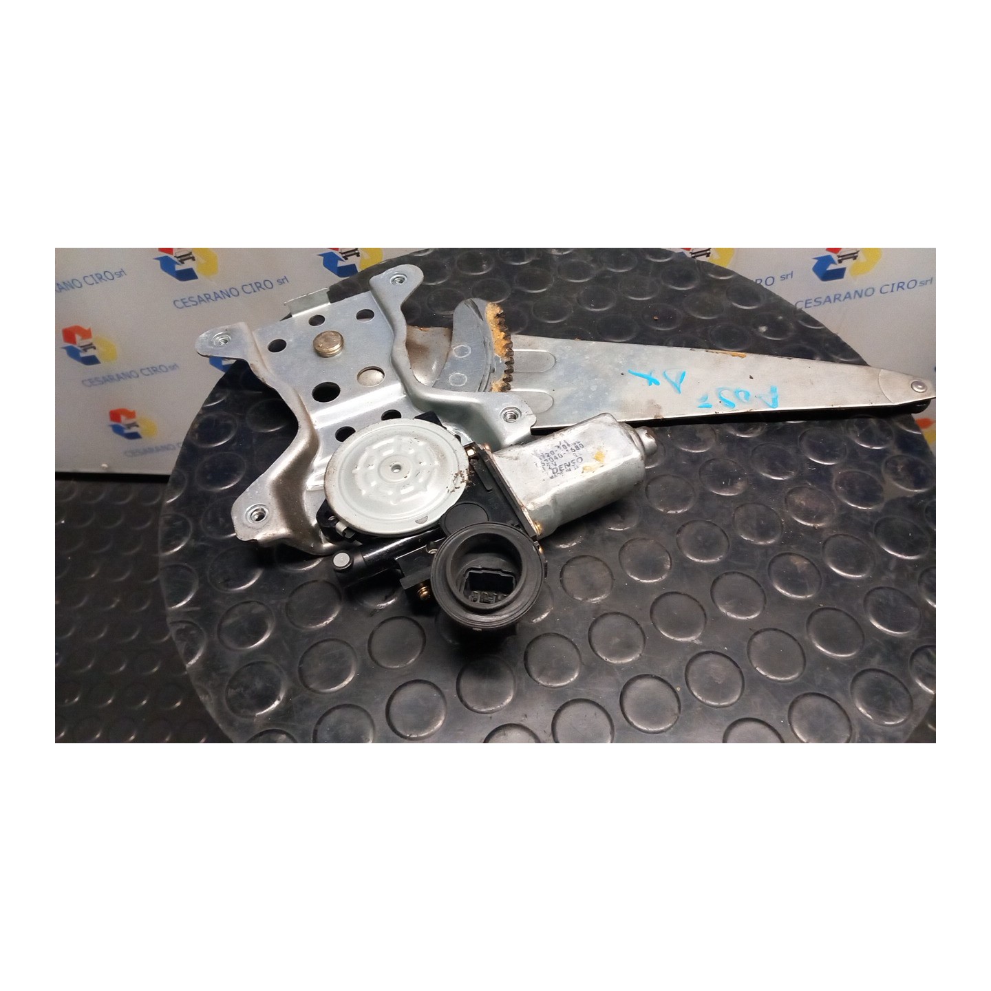 ALZACRISTALLO ELETTR. PORTA POST. SX. 089 TOYOTA COROLLA VERSO (01/02-03/04) 3ZZFE 6980413020