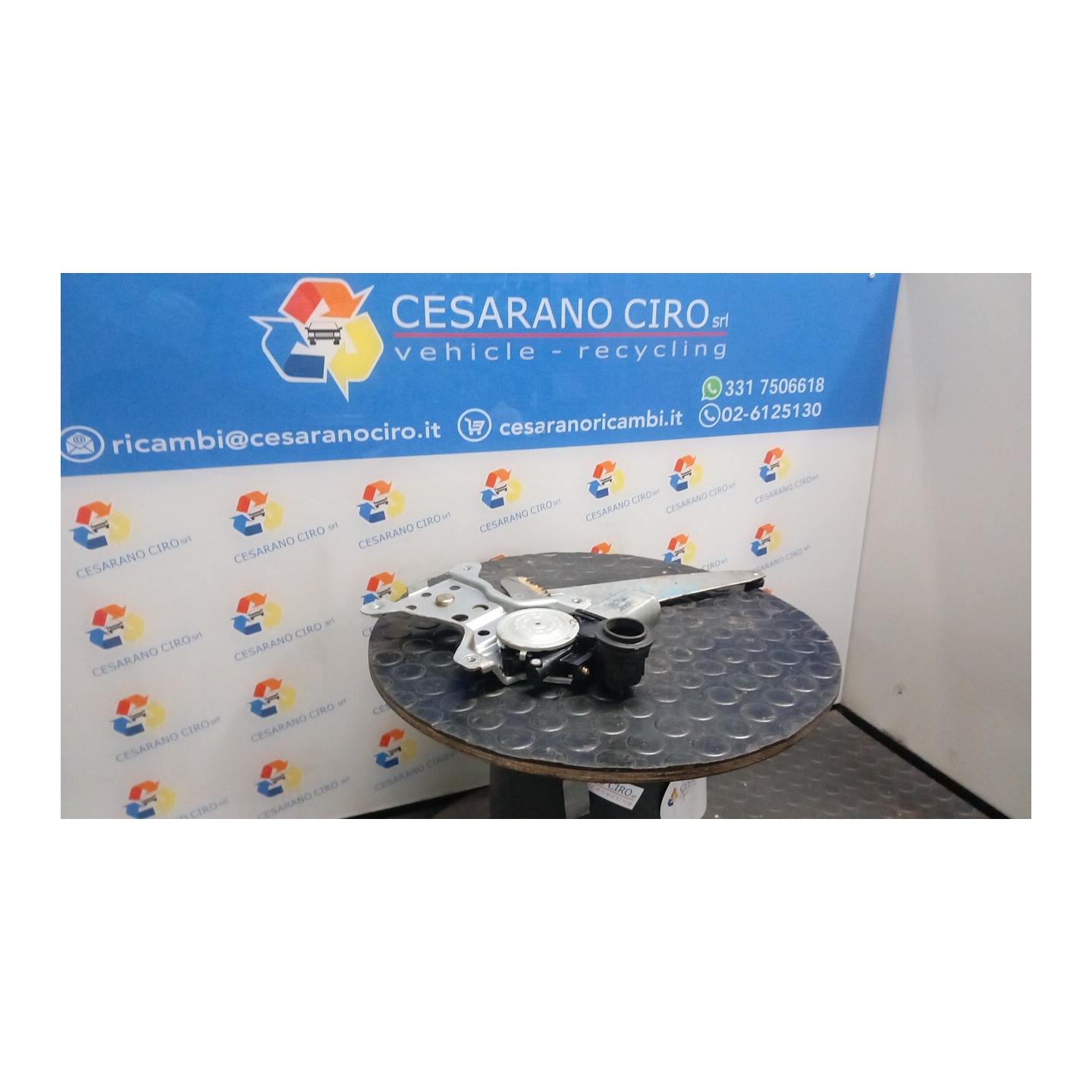 ALZACRISTALLO ELETTR. PORTA POST. SX. 089 TOYOTA COROLLA VERSO (01/02-03/04) 3ZZFE 6980413020