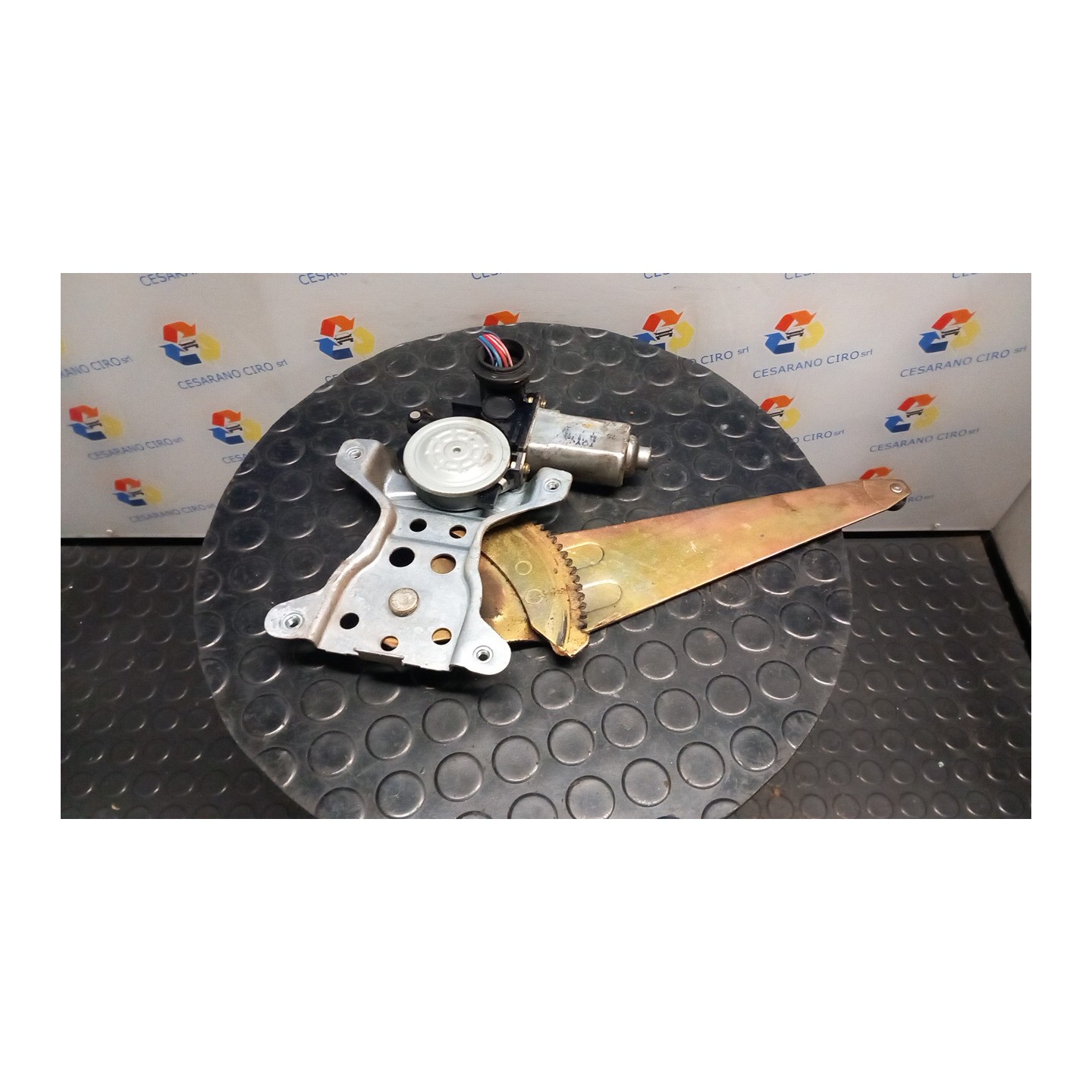 ALZACRISTALLO ELETTR. PORTA POST. DX. 092 TOYOTA COROLLA VERSO (01/02-03/04) 3ZZFE 6980313020