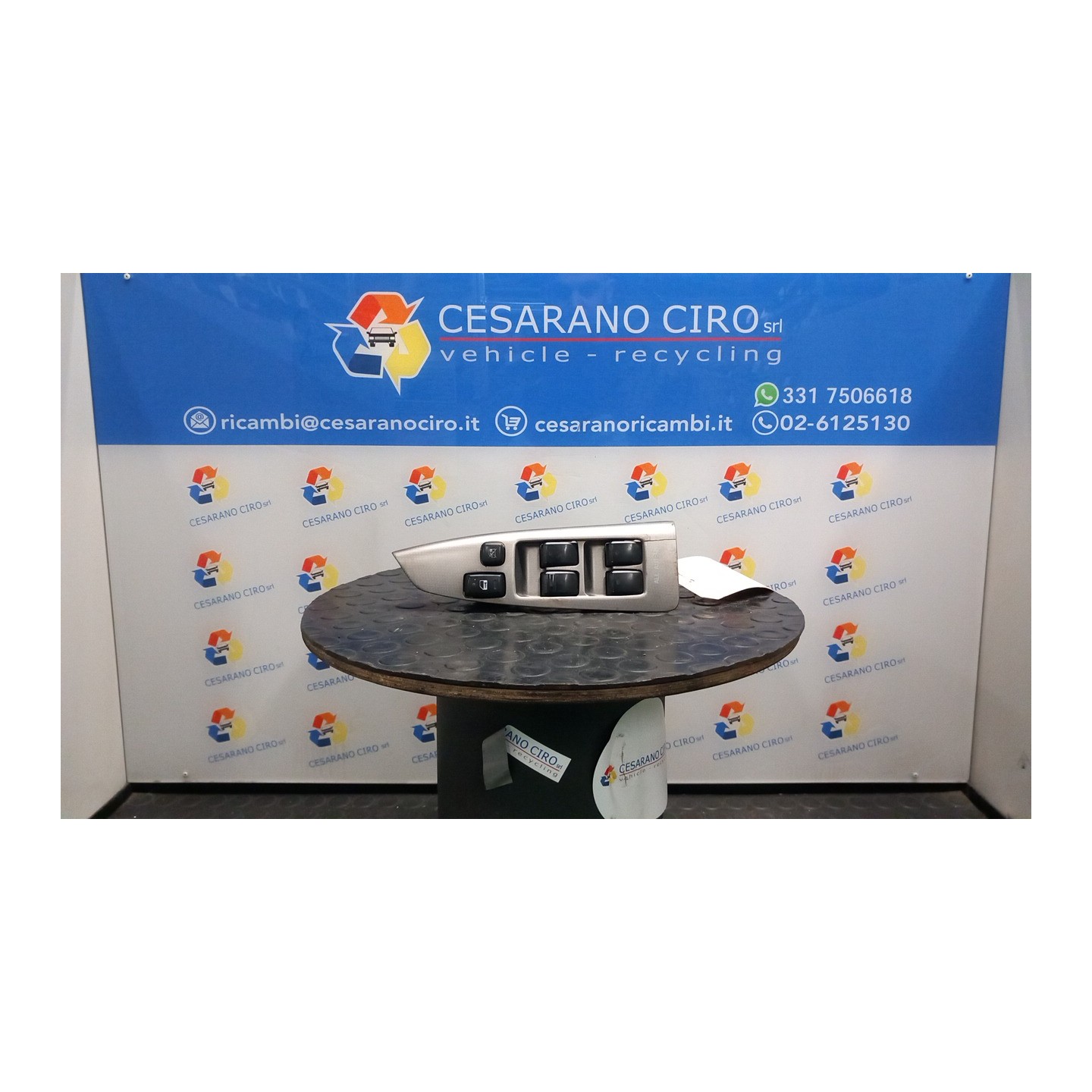 BLOCCO COMANDI ALZACRISTALLI C/CRISTALLI ELETTRICI POST 094 TOYOTA COROLLA VERSO (01/02-03/04) 3ZZFE 8404013080