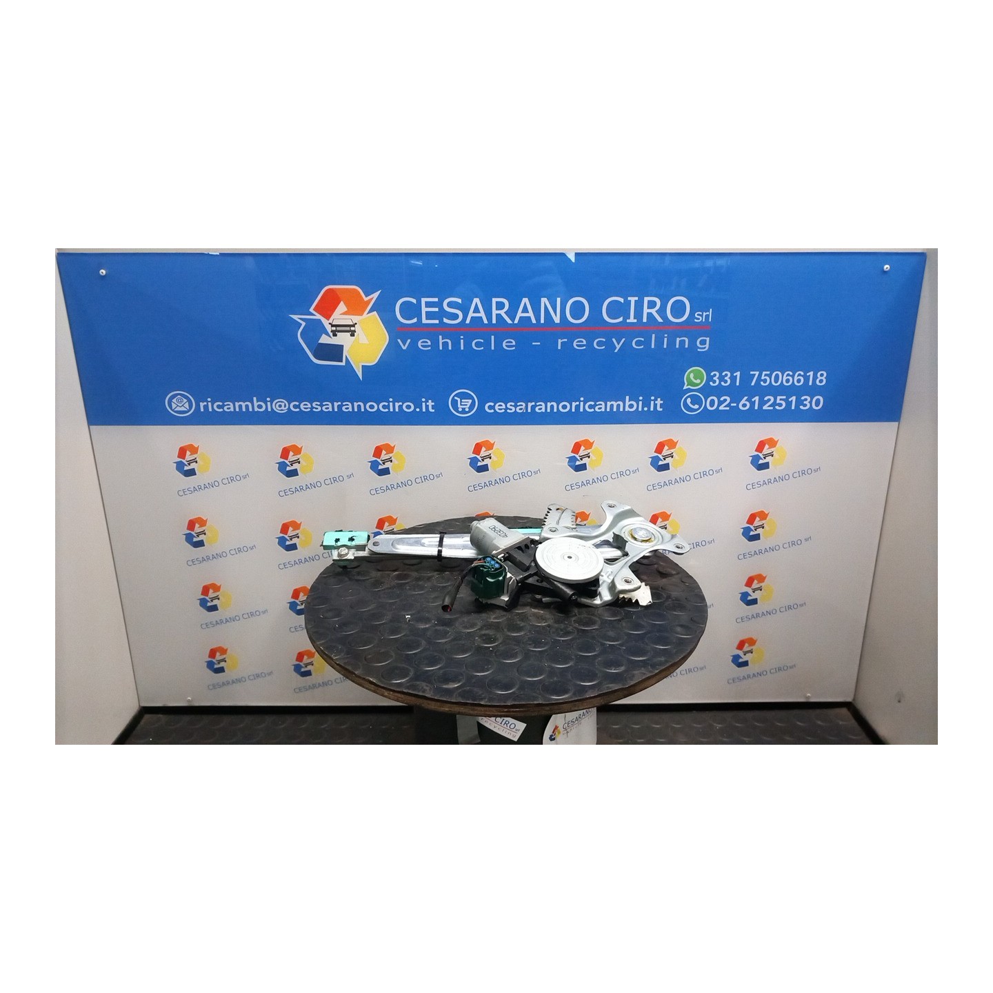 ALZACRISTALLO ELETTR. PORTA POST. SX. 109 NISSAN JUKE (F15E) (10/10-12/18) K9K 827211U600