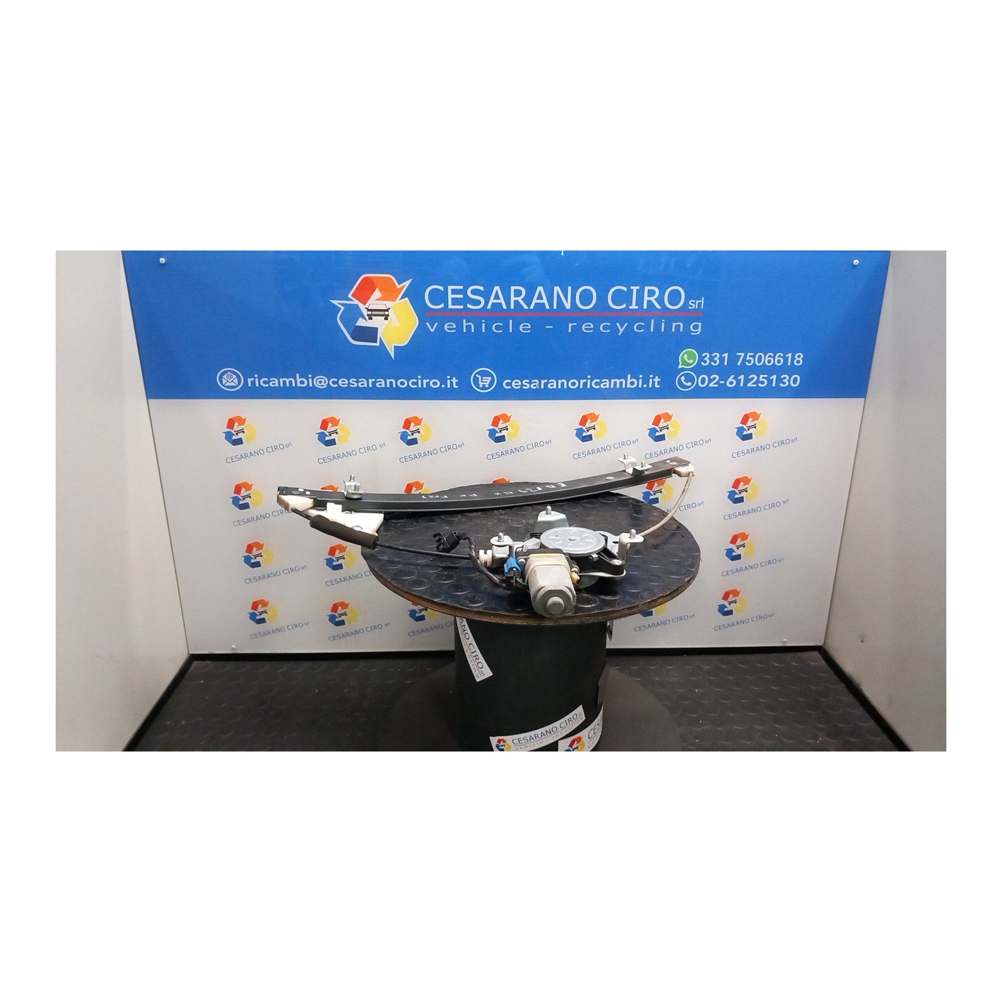 ALZACRISTALLO ELETTR. PORTA POST. DX. 137 CHEVROLET (DAEWOO) CAPTIVA (C100) (07/06-03/11) Z24SED 96624335