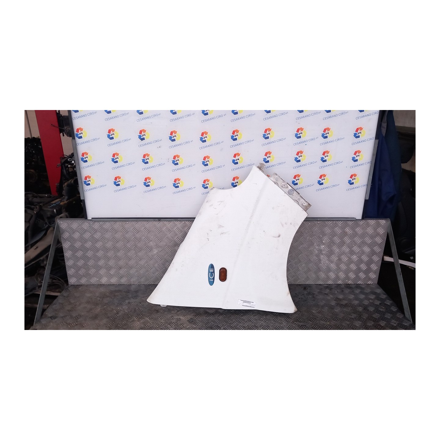 PARAFANGO ANT. DX. 070 RENAULT TRAFIC (09/06-04/10) G9UB6 7782524467