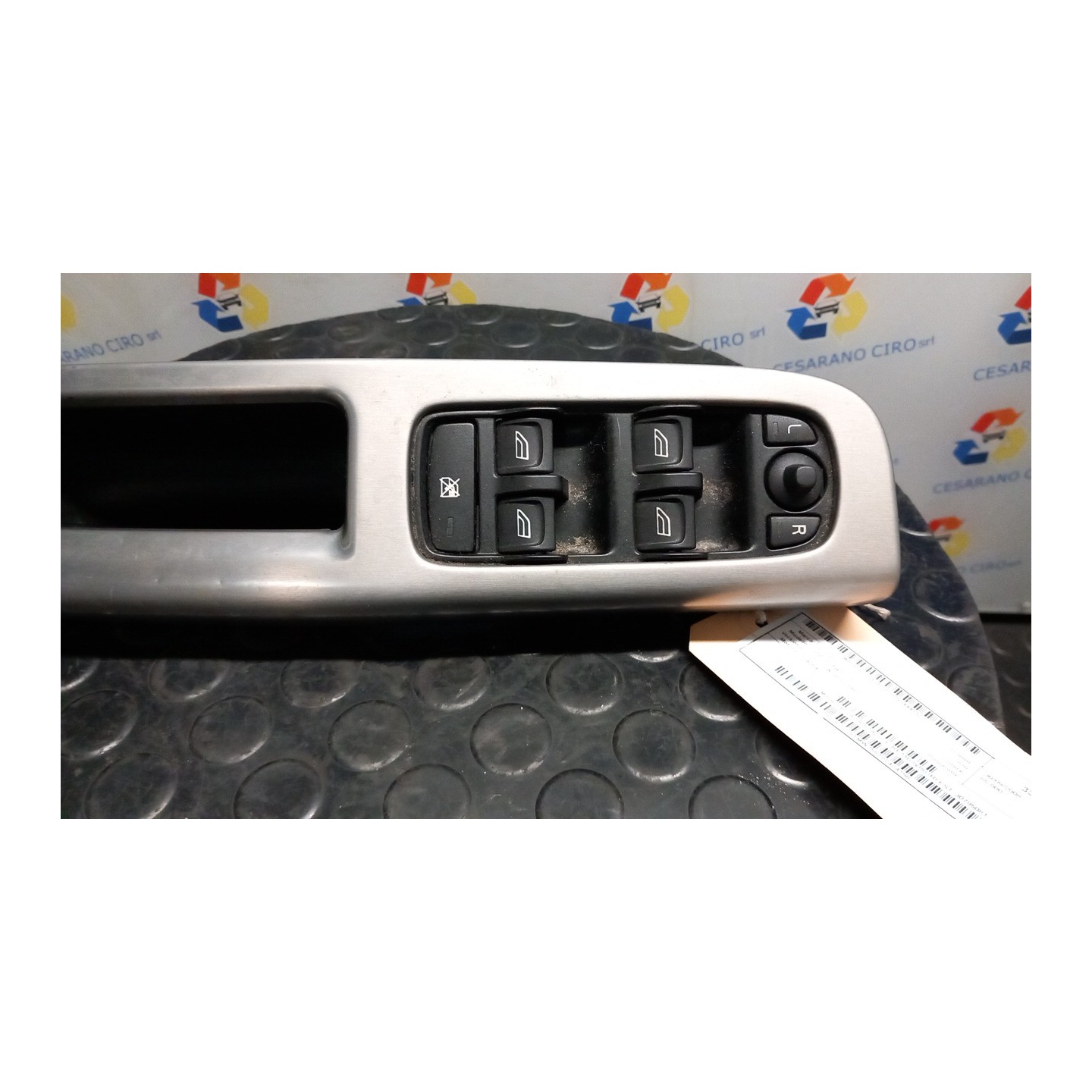 BLOCCO COMANDI ALZACRISTALLI E RETROVISORI EST. 032 VOLVO V50 (02/04-12/12) D4204T 30795081