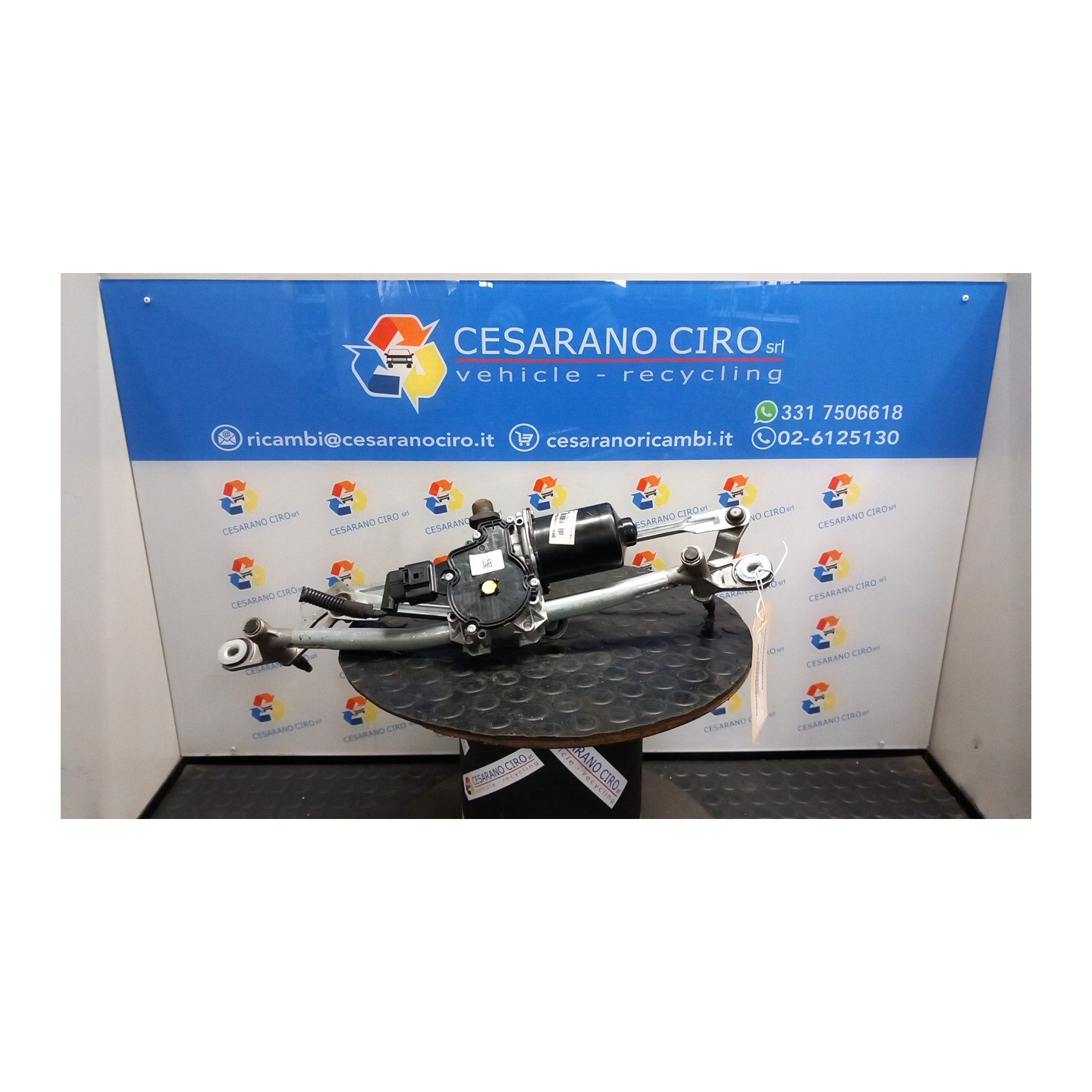 MECCANISMO TERGIPARABREZZA CON MOTORINO 171 FIAT 500L (4F) (05/17-) 330A1000 52064589