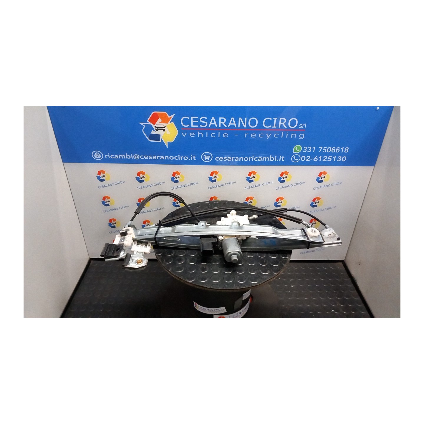 ALZACRISTALLO ELETTR. PORTA ANT. 01-06 C/MOTORINO DX. 017 MITSUBISHI COLT 7A SERIE (06/04-12/09) 134910 5713A072