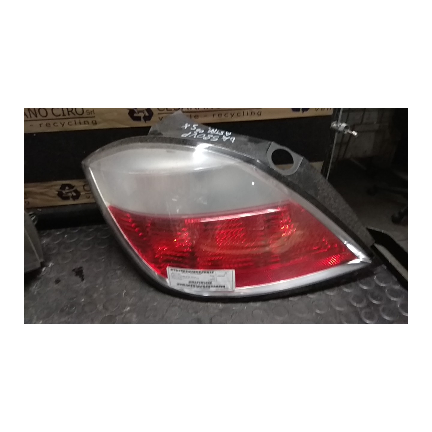 FANALE POST. HELLA SX. 008 OPEL ASTRA (A04) (01/04-03/11) Z16XEP 93190304