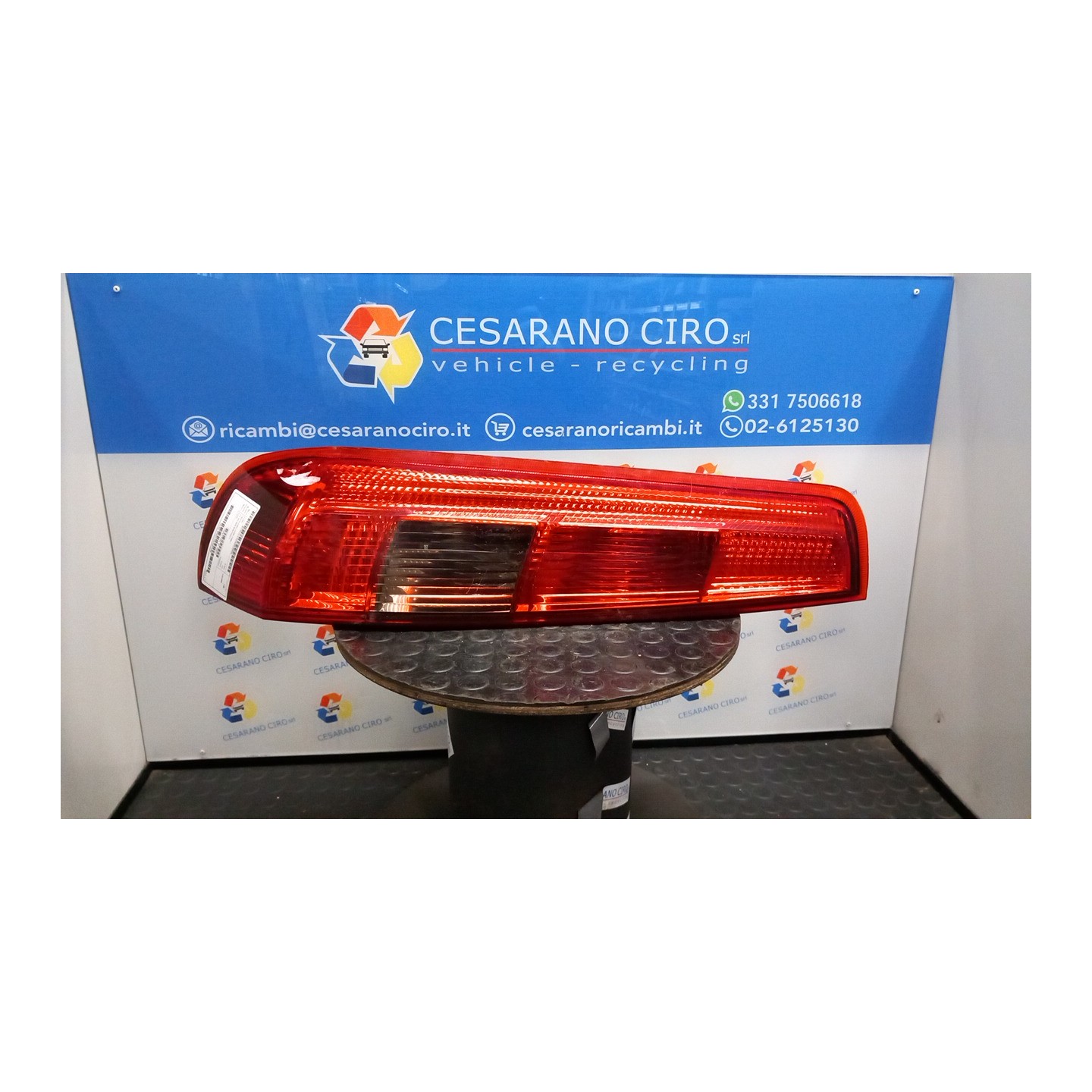 FANALE POST. SX. 004 FORD FIESTA (CBK) (12/05-12/08) FUJA 1432274