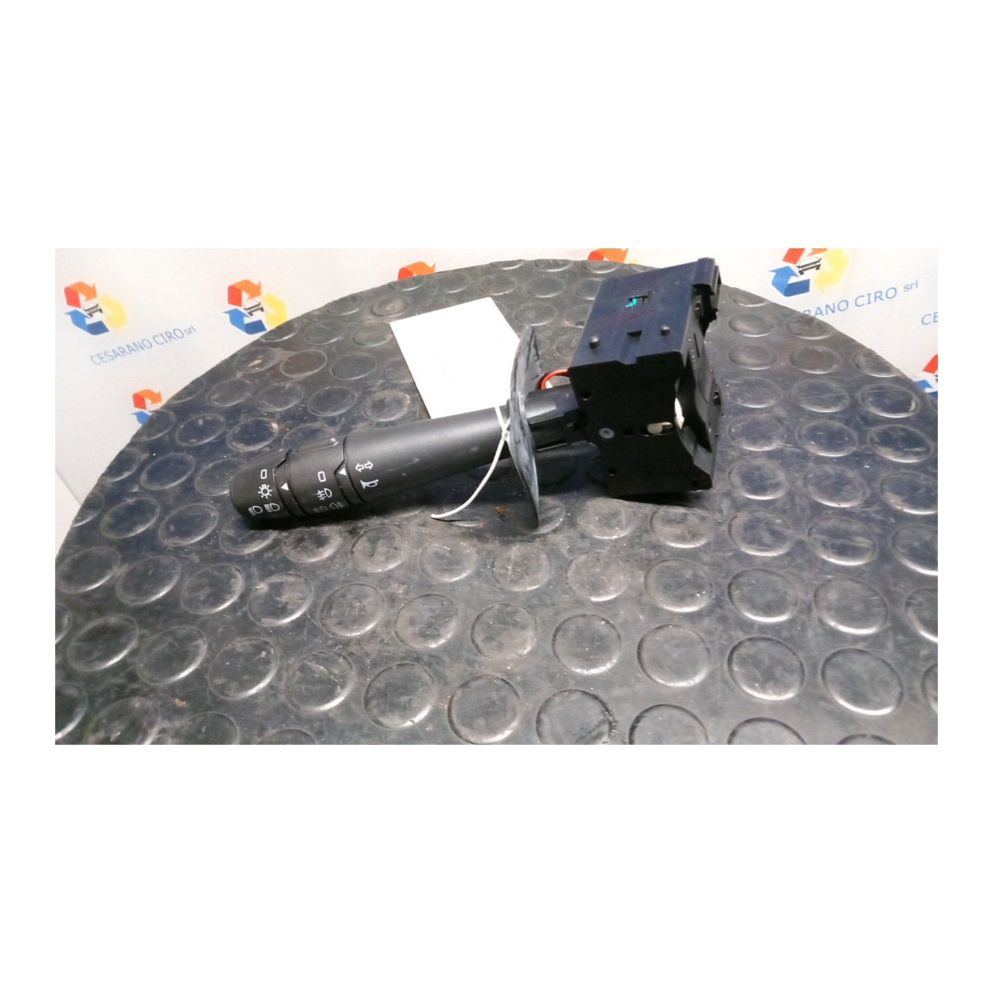BLOCCO COMANDO VOLANTE LUCI 076 DACIA DUSTER (03/10-12/13) K4MF6 6001551360