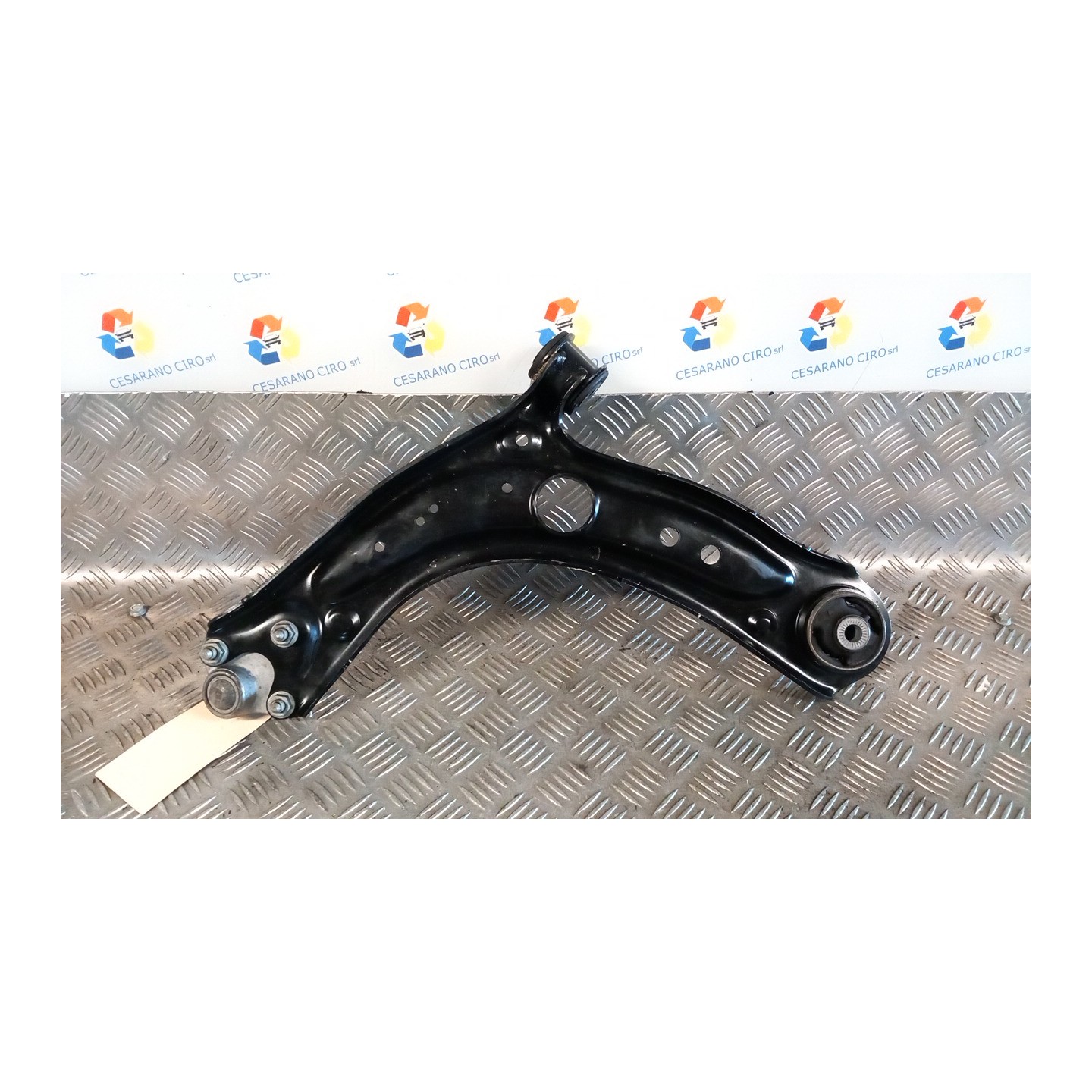BRACCIO OSCILLANTE SOSP. ANT. DX. 024 SEAT LEON (11/16-12/20) DAC 5Q0407152S