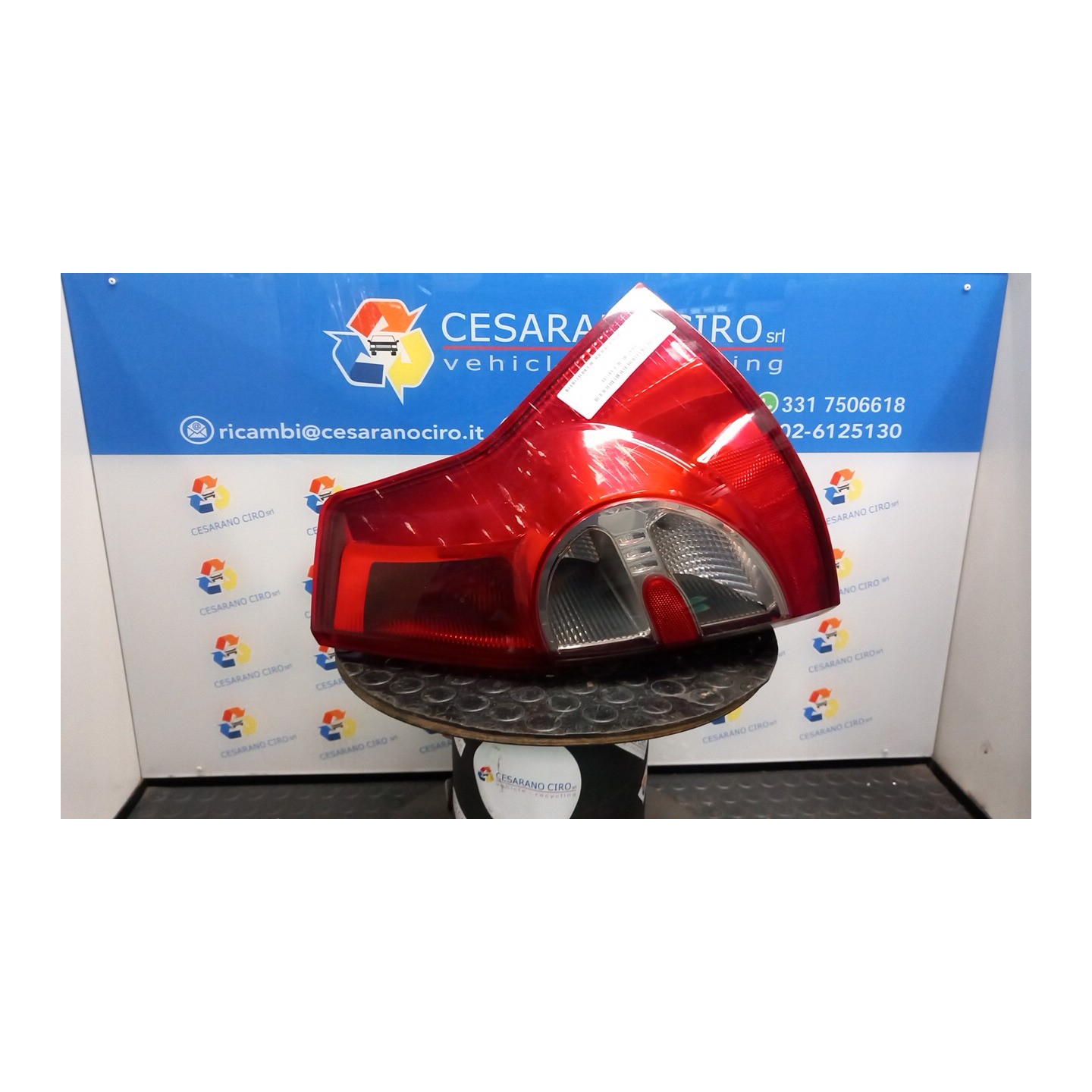 FANALE POST. DX. 111 DACIA SANDERO (07/08-04/13) K7JA7 8200734824