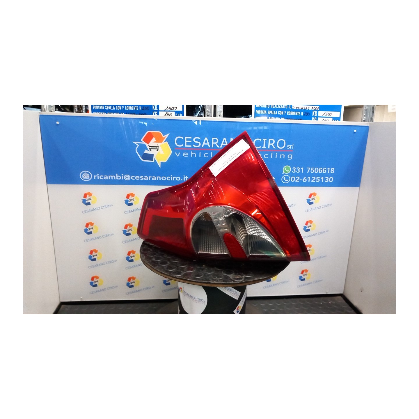 FANALE POST. DX. 111 DACIA SANDERO (07/08-04/13) K7JA7 8200734824