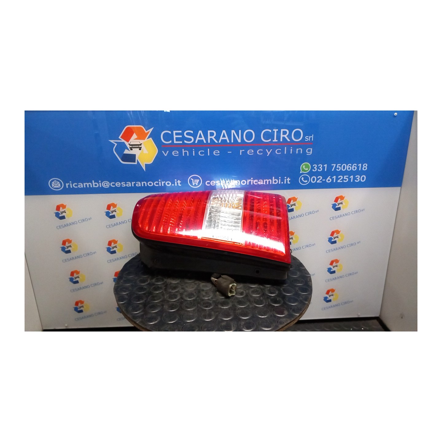 FANALE POST. DX. 115 KIA CARNIVAL 1A SERIE (04/99-12/06 J3 3K54A51150