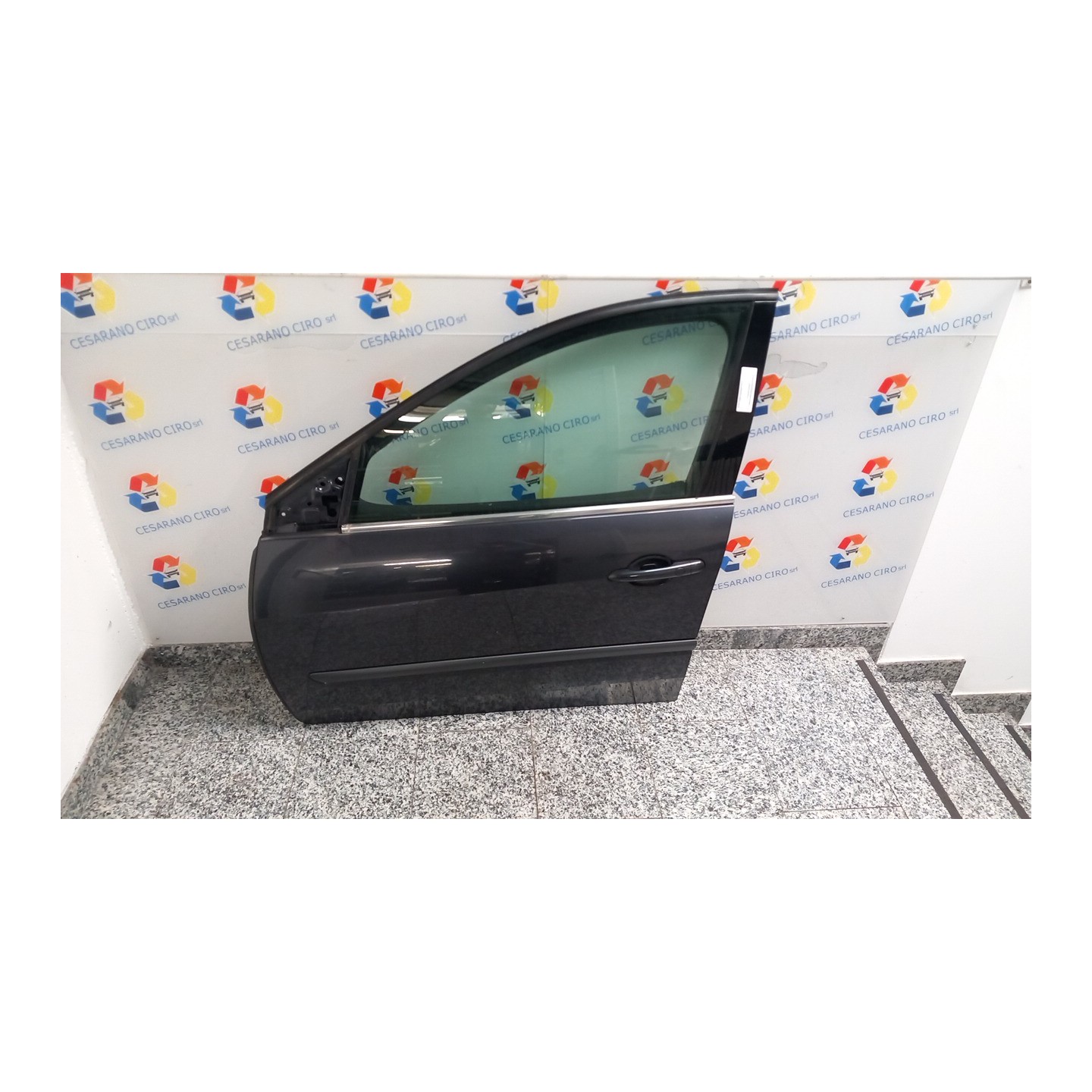 PORTA ANT. SX. 042 RENAULT LAGUNA 3A SERIE (09/07-) M9RA8 801010025R