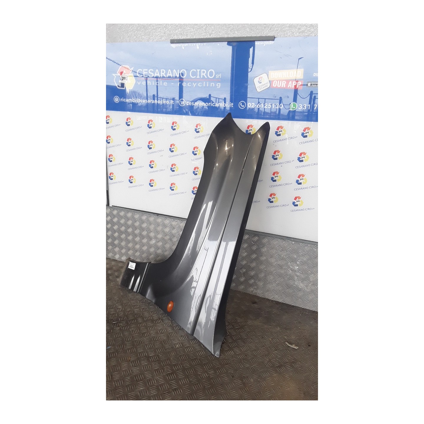 PARAFANGO ANT. SX. 070 JEEP CHEROKEE (KJ) (11/01-11/04) 09C 55177101AD
