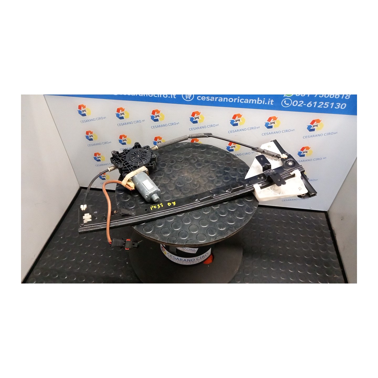 ALZACRISTALLO ELETTR. PORTA POST. CON MOTORINO DX. 032 JEEP GRAND CHEROKEE (WG) (12/95-05/ 665921 K55363284AC