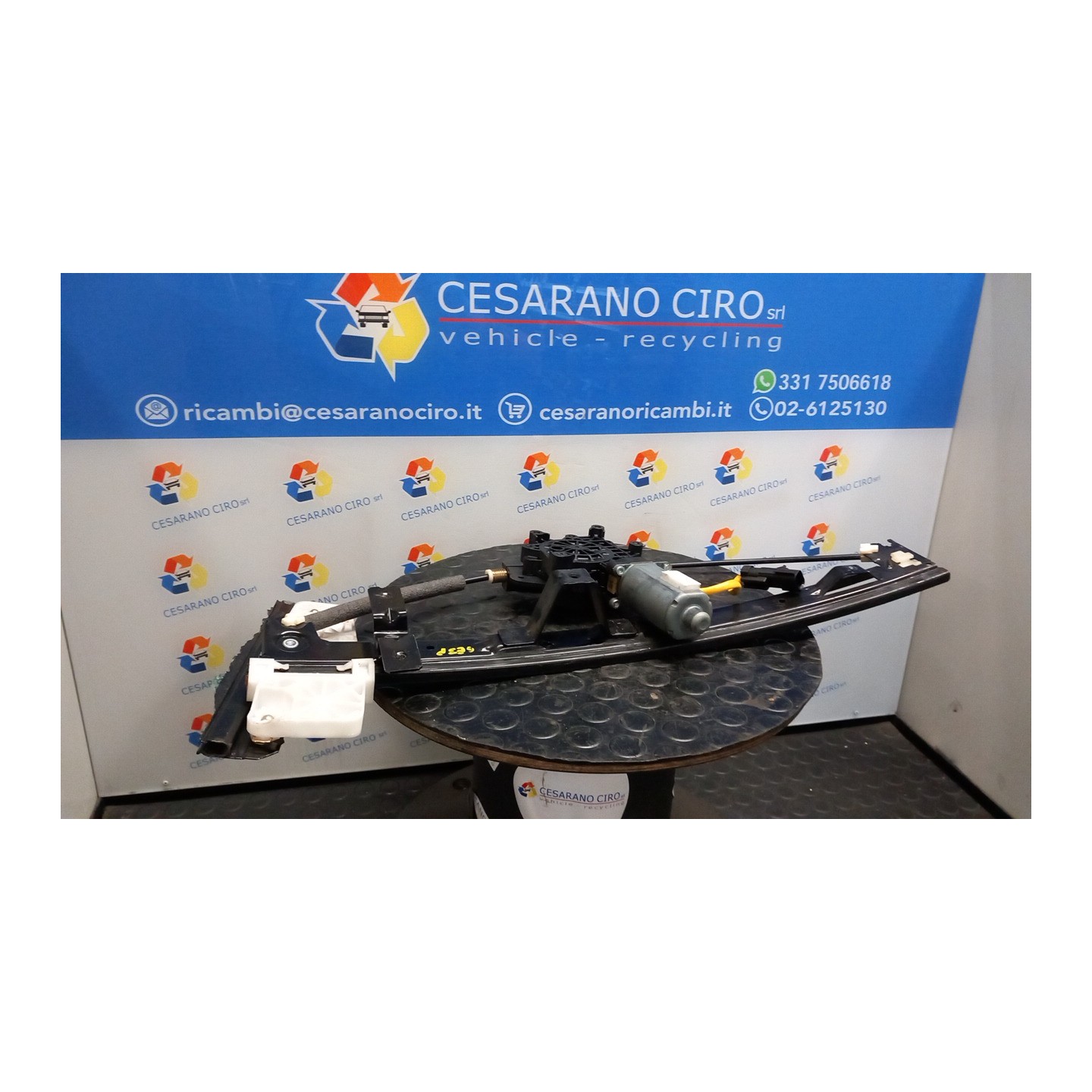 ALZACRISTALLO ELETTR. PORTA ANT. CON MOTORINO SX. 034 JEEP GRAND CHEROKEE (WG) (12/95-05/ 665921 K55363287AE