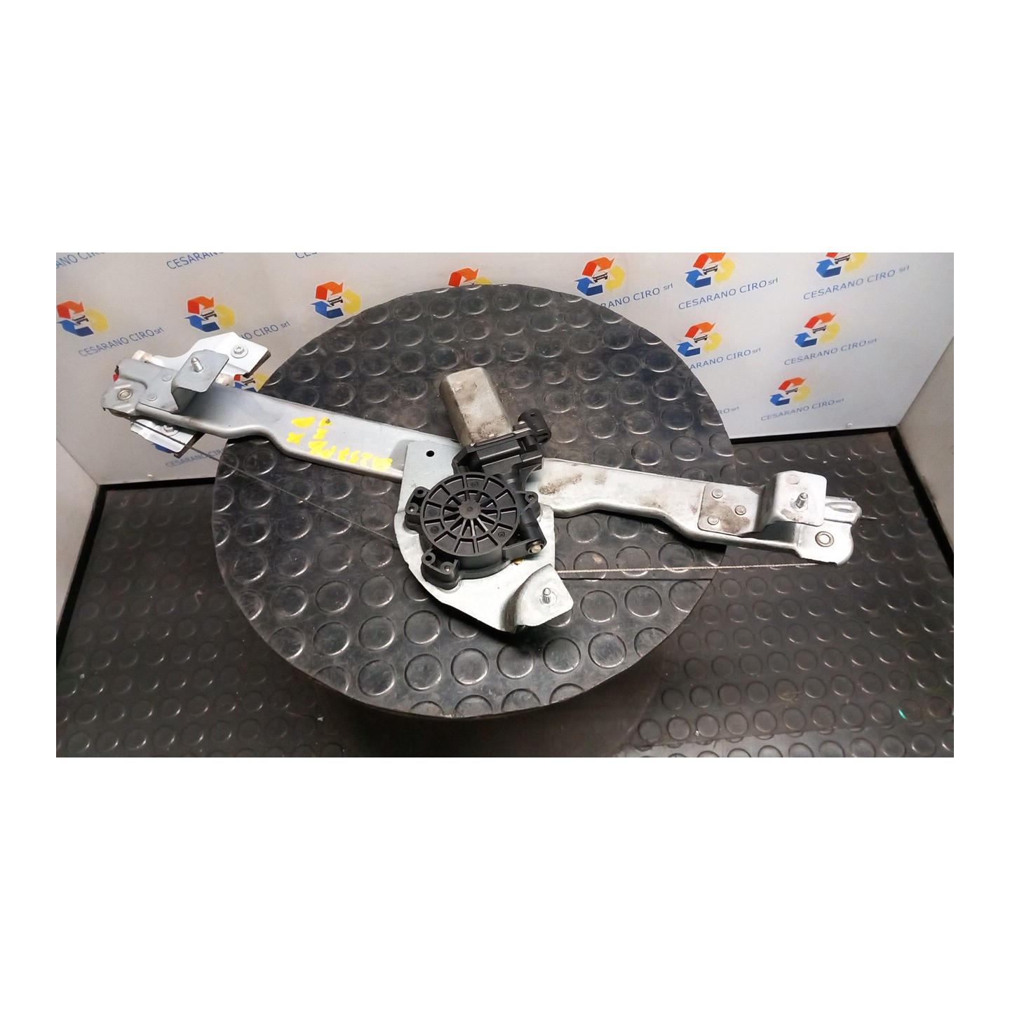 ALZACRISTALLO ELETTR. PORTA ANT. CON MOTORINO DX. 119 DACIA SANDERO (07/08-04/13) K7JA7 8200733828