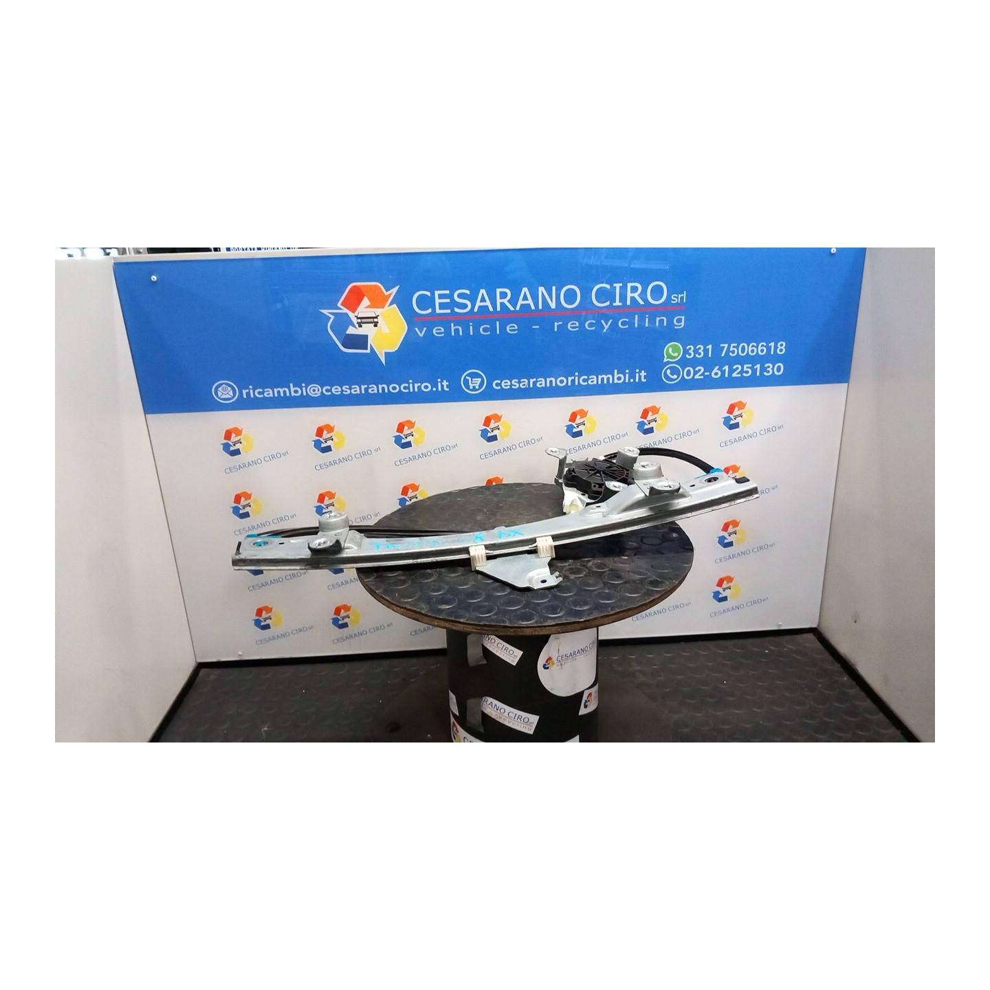 ALZACRISTALLO ELETTR. PORTA ANT. CON SX. 044 RENAULT TWINGO 2A SERIE (06/07-02/12) D4FJ7 8200384743