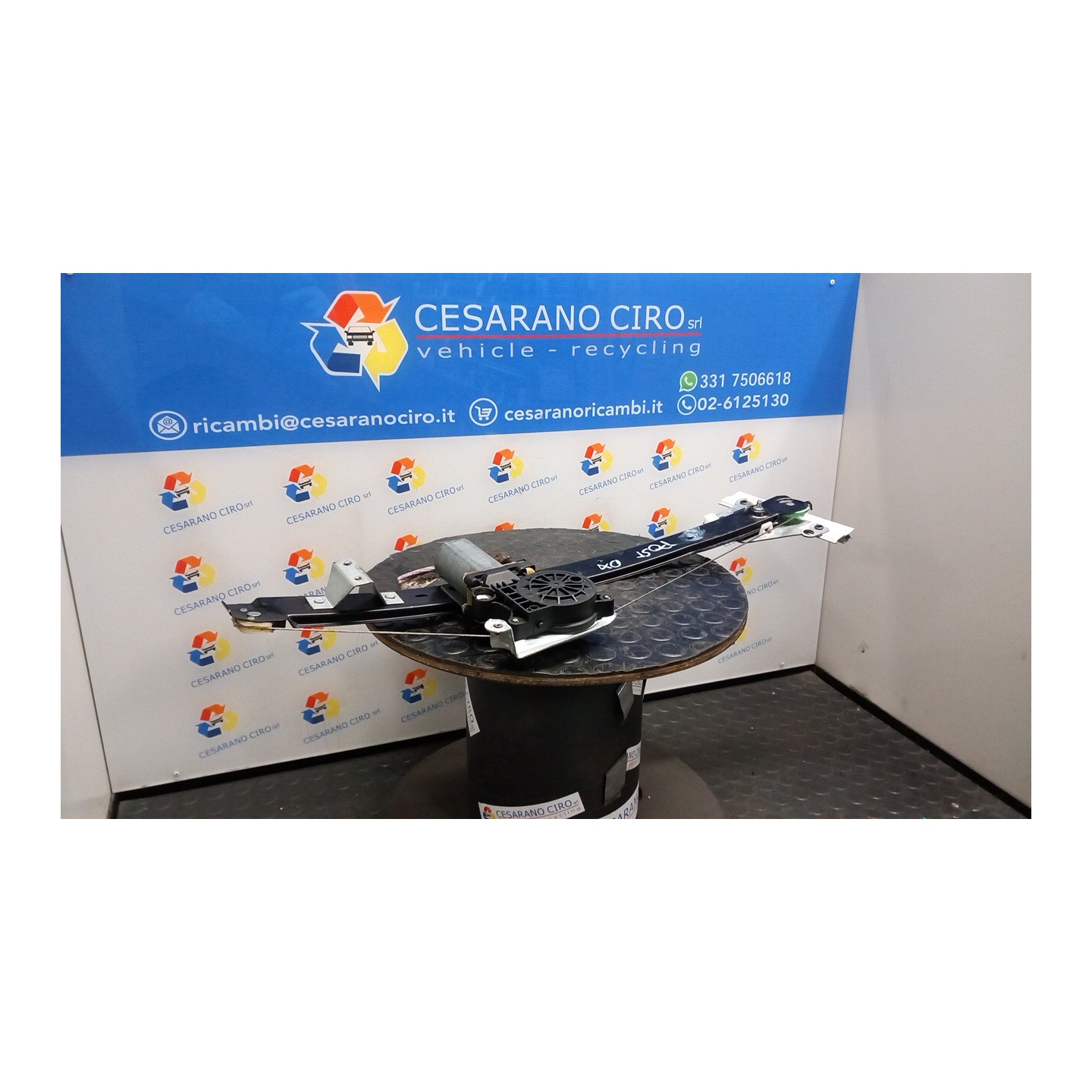 ALZACRISTALLO ELETTR. PORTA POST. C/MOTORINO DX. 036 VOLVO XC90 (08/02-05/12) B5254T2 8626323