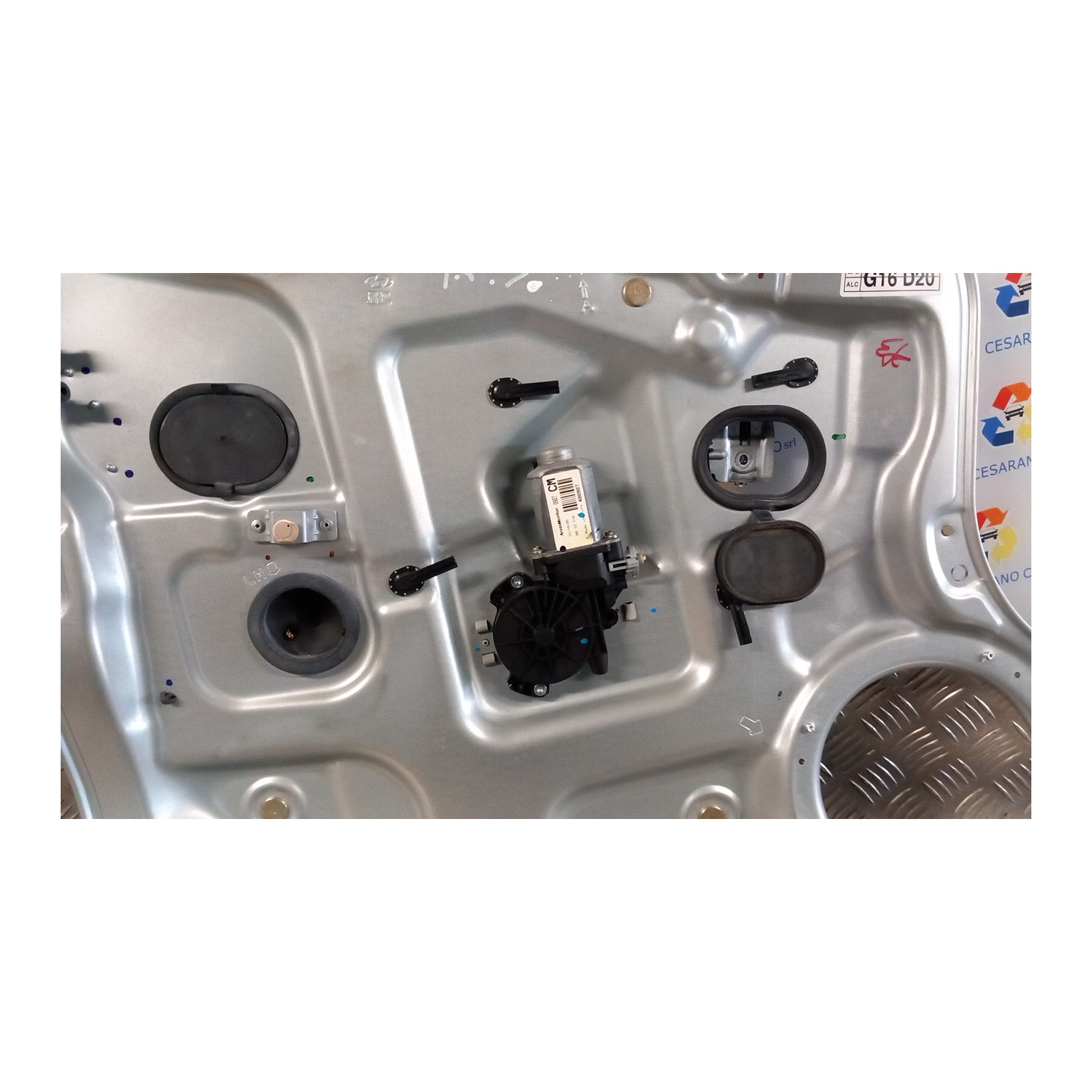 ALZACRISTALLO ELETTR. PORTA ANT. SX. 031 HYUNDAI SANTA FE 2A SERIE (03/06-12/10 D4EB 824712B000AS