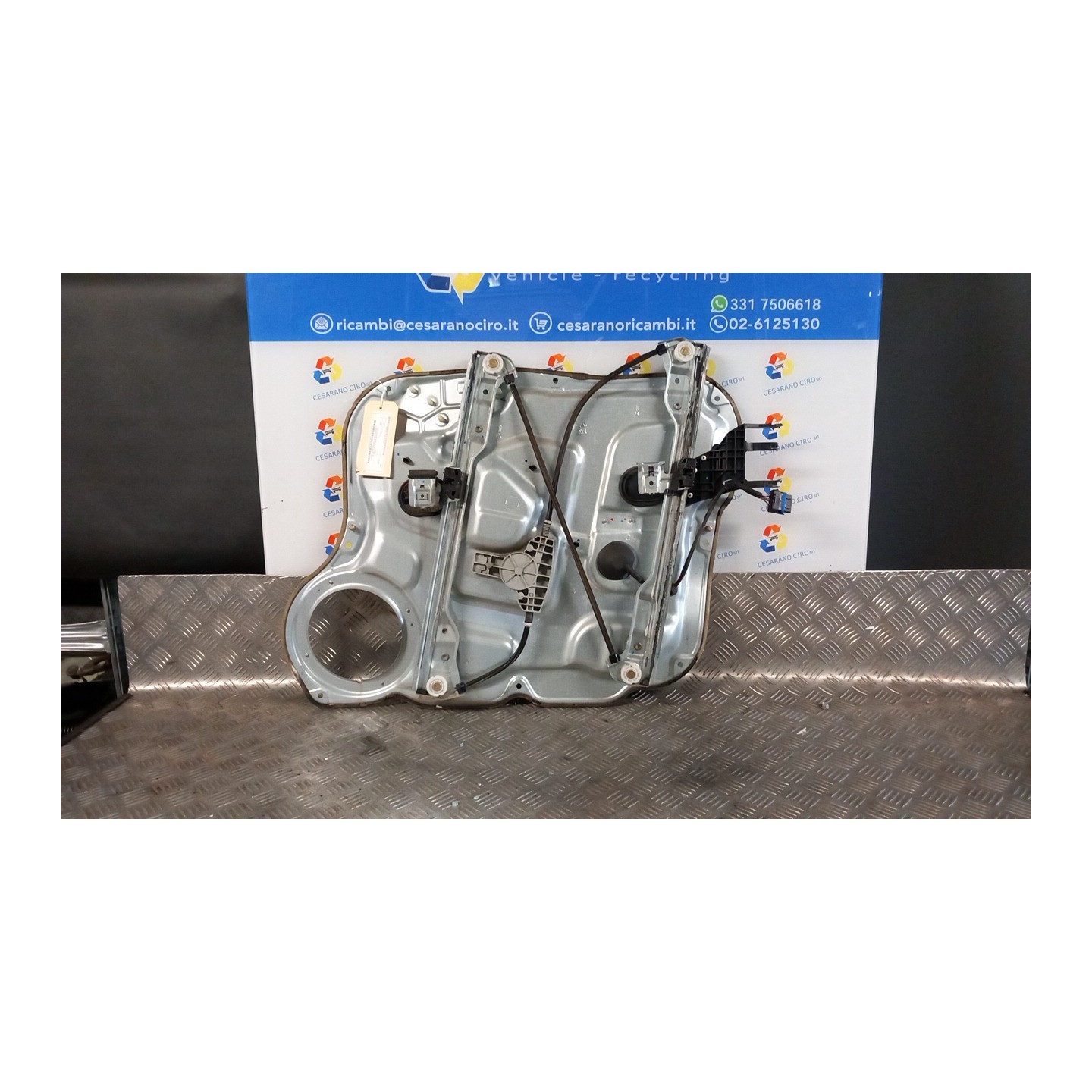 ALZACRISTALLO ELETTR. PORTA ANT. SX. 031 HYUNDAI SANTA FE 2A SERIE (03/06-12/10 D4EB 824712B000AS