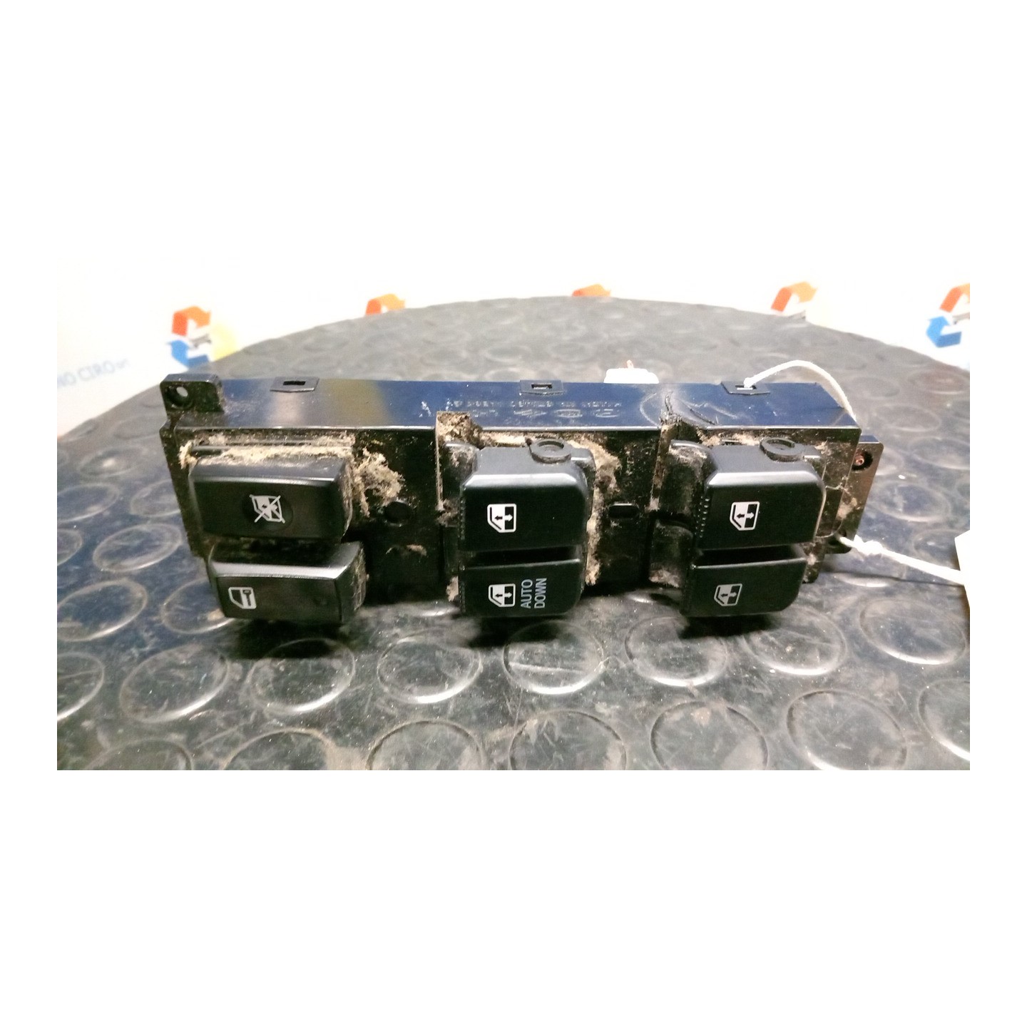 BLOCCO COMANDI ALZACRISTALLI E RETROVISORI EST. 035 HYUNDAI SANTA FE 2A SERIE (03/06-12/10 D4EB 935702B000S4