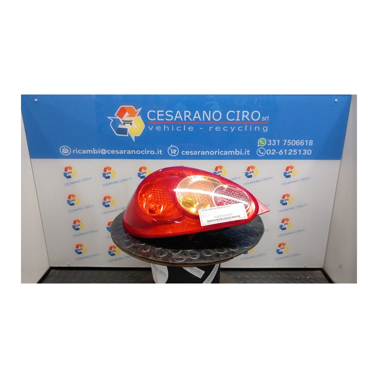 FANALE POST. SX. 082 TOYOTA AYGO 1A SERIE (04/05-10/14) 1KRFE 815610H070