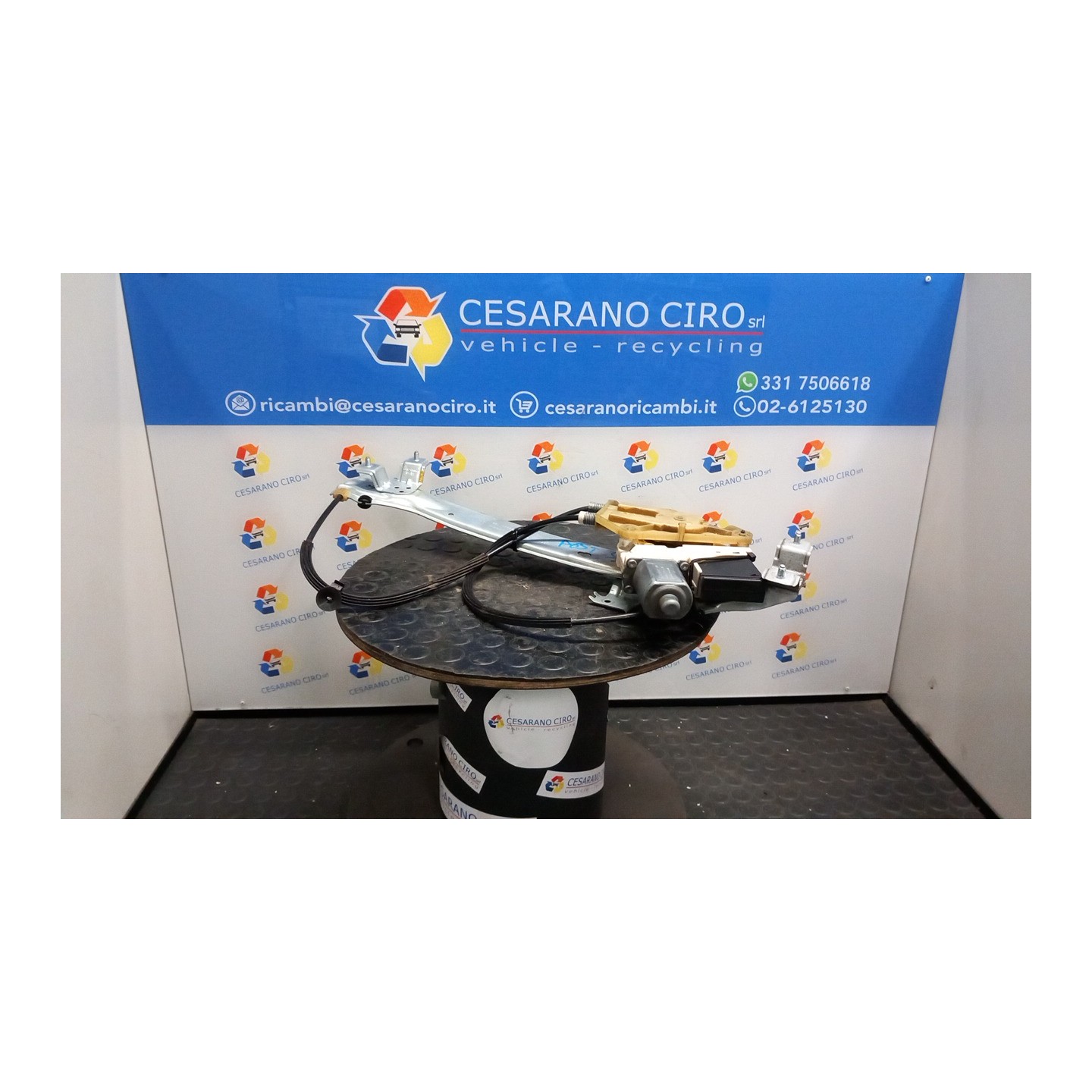 ALZACRISTALLO PORTA POST. SX. 076 RENAULT MEGANE 3A SERIE (02/12-09/14) K9KA6 827210008R
