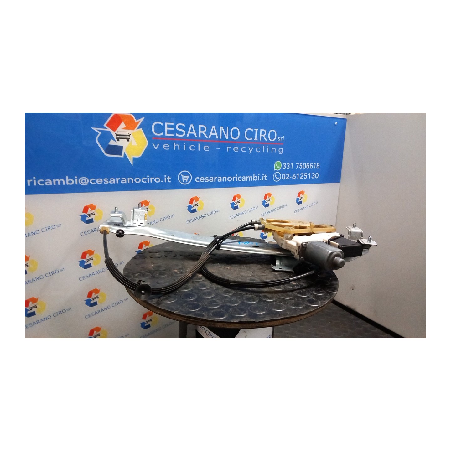 ALZACRISTALLO PORTA POST. SX. 076 RENAULT MEGANE 3A SERIE (02/12-09/14) K9KA6 827210008R